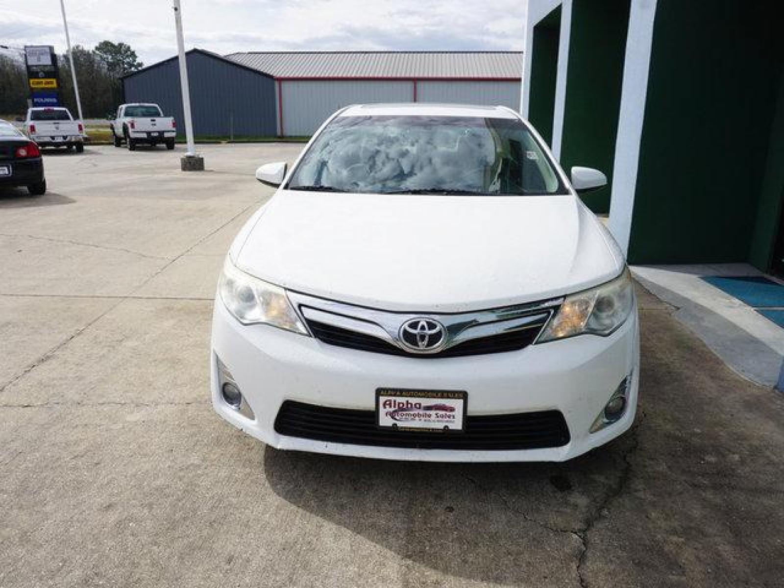 2014 White Toyota Camry (4T4BF1FK0ER) with an 2.5L 4Cyl engine, Automatic transmission, located at 6904 Johnston St., Lafayette, LA, 70503, (337) 988-1960, 30.143589, -92.100601 - Prices are subject to change as improvements done by the service dept. Prices are for Cash sales only, Plus TTL. This Vehicle is Serviced well and Warranties Available too. Easy Financing. Drives Great and everything works. Price subject to change as improvements done by the service dept. Easy CR - Photo #3