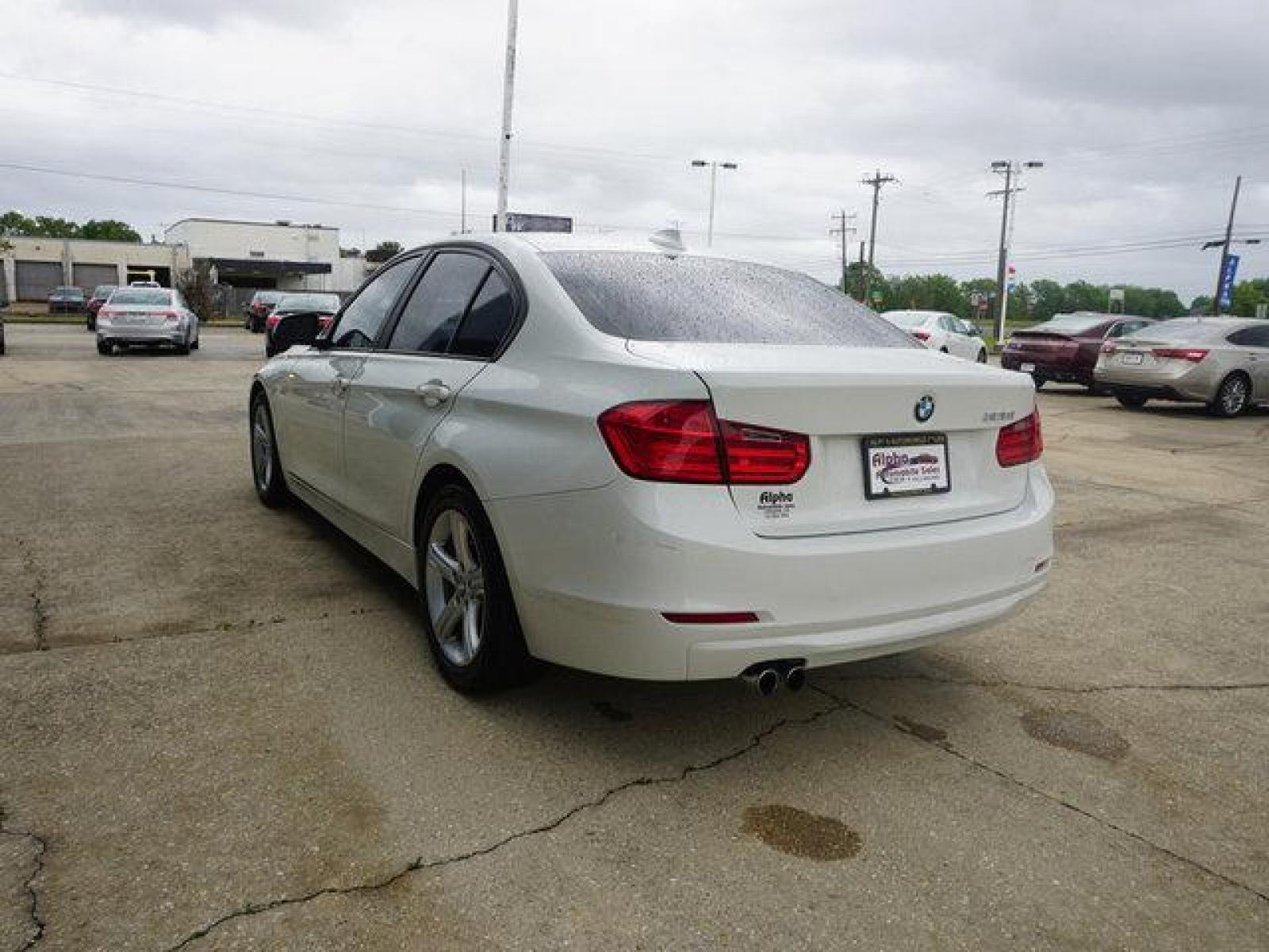 2014 White BMW 3 Series (WBA3C1C57EK) with an 2.0L 4Cyl Turbo engine, 8 Spd Automatic transmission, located at 6904 Johnston St., Lafayette, LA, 70503, (337) 988-1960, 30.143589, -92.100601 - Prices are subject to change as improvements done by the service dept. Prices are for Cash sales only, Plus TTL. This Vehicle is Serviced well and Warranties Available too. Easy Financing. Drives Great and everything works. Price subject to change as improvements done by the service dept. Easy CR - Photo #8