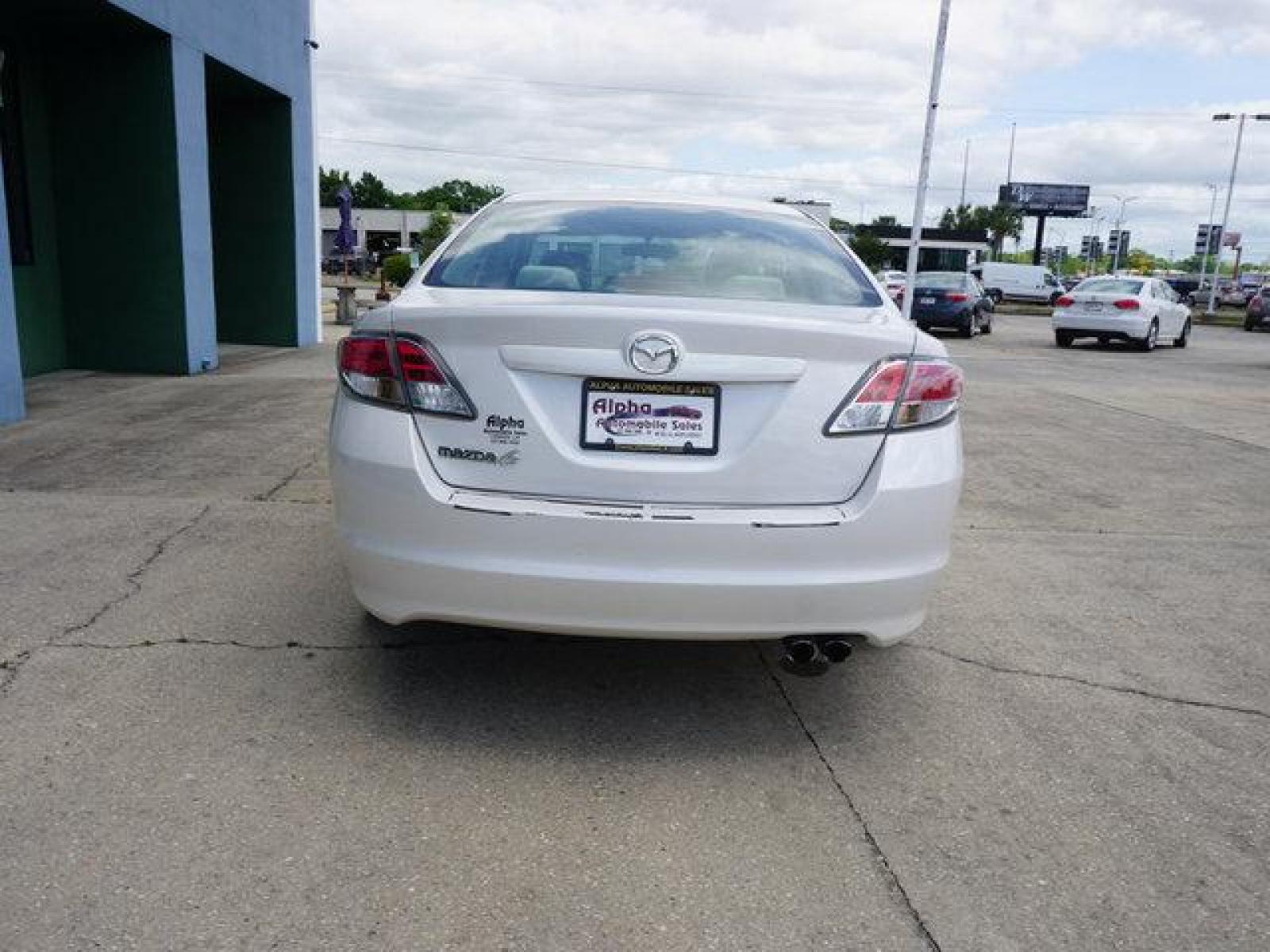 2013 White Mazda Mazda6 (1YVHZ8EH4D5) with an 2.5L 4Cyl engine, Automatic transmission, located at 6904 Johnston St., Lafayette, LA, 70503, (337) 988-1960, 30.143589, -92.100601 - Prices are subject to change as improvements done by the service dept. Prices are for Cash sales only, Plus TTL. This Vehicle is Serviced well and Warranties Available too. Easy Financing. Drives Great and everything works. Price subject to change as improvements done by the service dept. Easy CR - Photo #10