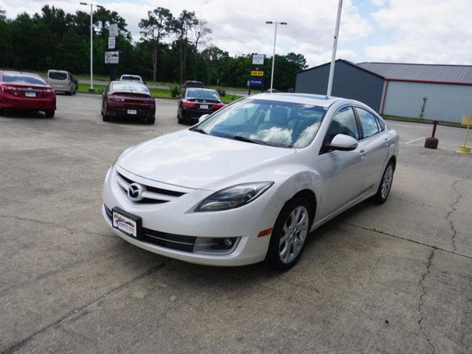 2013 White Mazda Mazda6 (1YVHZ8EH4D5) with an 2.5L 4Cyl engine, Automatic transmission, located at 6904 Johnston St., Lafayette, LA, 70503, (337) 988-1960, 30.143589, -92.100601 - Prices are subject to change as improvements done by the service dept. Prices are for Cash sales only, Plus TTL. This Vehicle is Serviced well and Warranties Available too. Easy Financing. Drives Great and everything works. Price subject to change as improvements done by the service dept. Easy CR - Photo #4