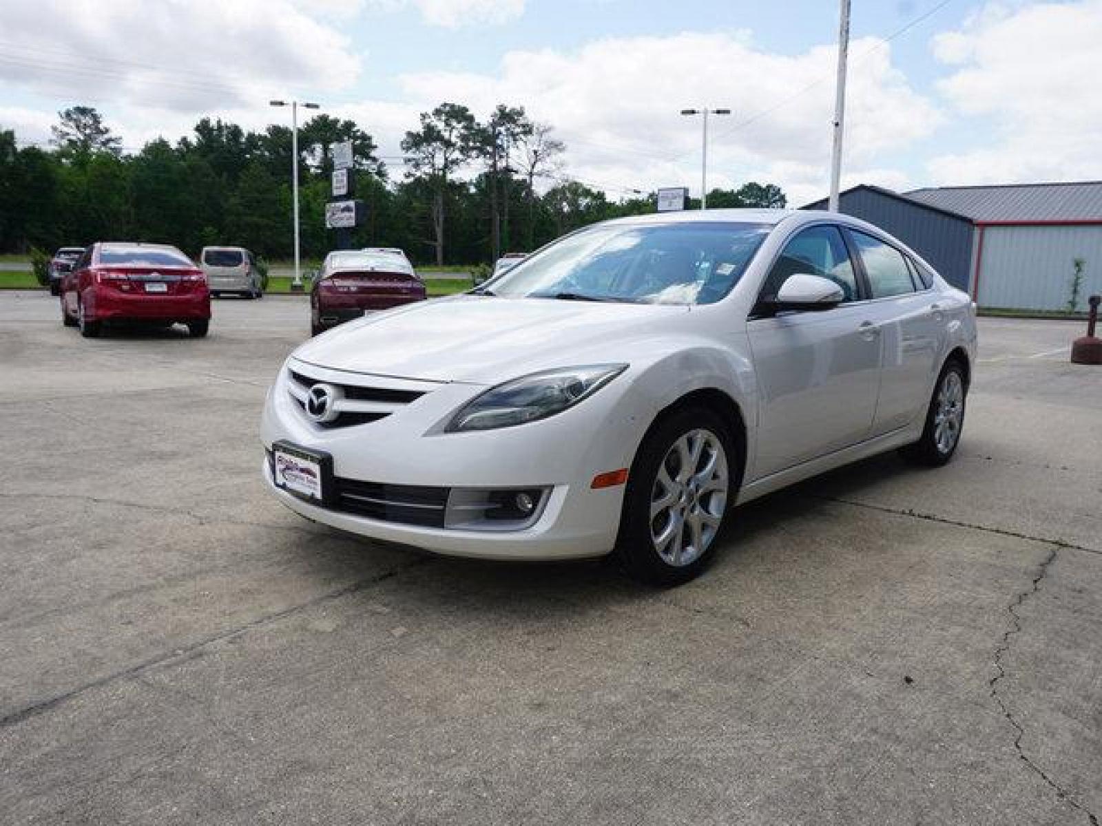 2013 White Mazda Mazda6 (1YVHZ8EH4D5) with an 2.5L 4Cyl engine, Automatic transmission, located at 6904 Johnston St., Lafayette, LA, 70503, (337) 988-1960, 30.143589, -92.100601 - Prices are subject to change as improvements done by the service dept. Prices are for Cash sales only, Plus TTL. This Vehicle is Serviced well and Warranties Available too. Easy Financing. Drives Great and everything works. Price subject to change as improvements done by the service dept. Easy CR - Photo #5