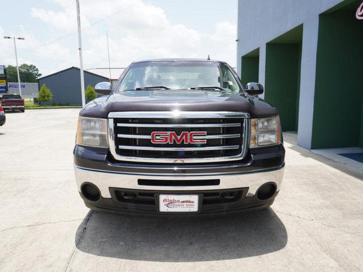 2013 Black GMC Sierra 1500 (1GTR2UEA0DZ) with an 4.8L V8 engine, 4 Spd Automatic transmission, located at 6904 Johnston St., Lafayette, LA, 70503, (337) 988-1960, 30.143589, -92.100601 - Prices are subject to change as improvements done by the service dept. Prices are for Cash sales only, Plus TTL. This Vehicle is Serviced well and Warranties Available too. Easy Financing. Drives Great and everything works. Price subject to change as improvements done by the service dept. Easy CR - Photo#4