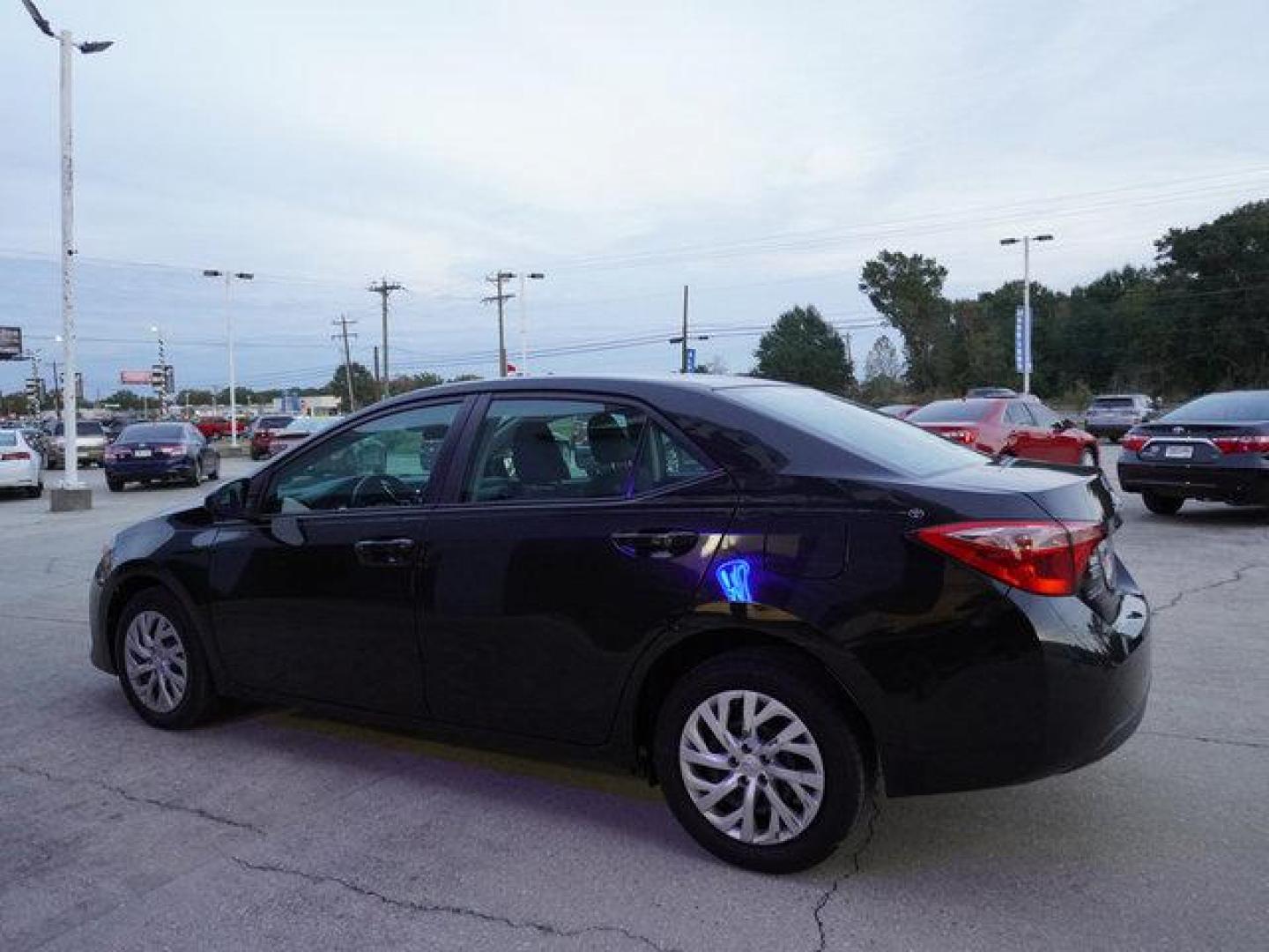 2019 Black Sand Pearl /Steel Gray Toyota Corolla L CVT (Natl) (2T1BURHE6KC) with an 1.8L 4 Cyl engine, Automatic CVT transmission, located at 6904 Johnston St., Lafayette, LA, 70503, (337) 988-1960, 30.143589, -92.100601 - Photo#43