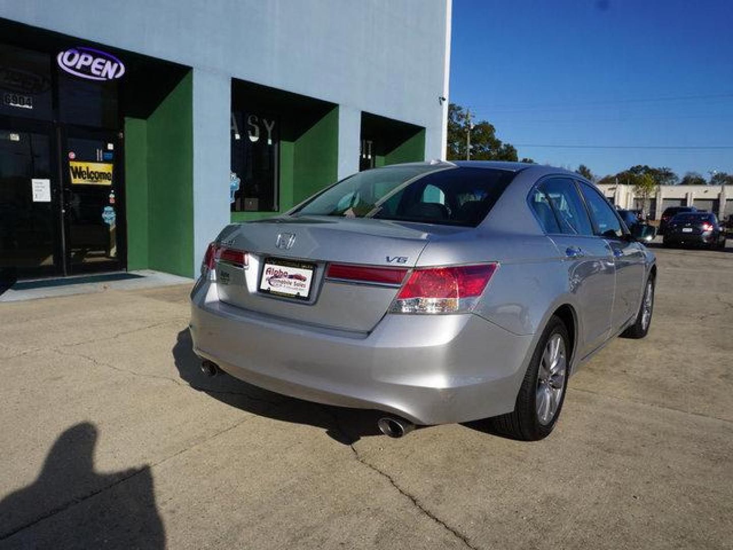 2012 Silver Honda Accord (1HGCP3F86CA) with an 3.5L 6 Cyl engine, Automatic transmission, located at 6904 Johnston St., Lafayette, LA, 70503, (337) 988-1960, 30.143589, -92.100601 - Prices are subject to change as improvements done by the service dept. Prices are for Cash sales only, Plus TTL. This Vehicle is Serviced well and Warranties Available too. Easy Financing. Drives Great and everything works. Price subject to change as improvements done by the service dept. Easy CR - Photo#12