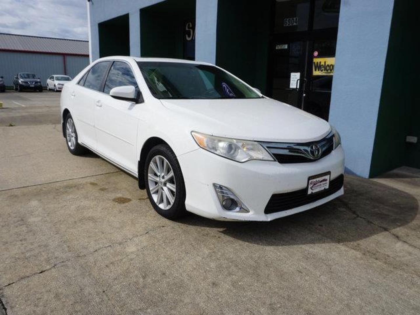 2014 Super White /Ash Toyota Camry 4dr Sdn I4 Auto L (Natl) *Ltd Avail* (4T4BF1FK0ER) with an 2.5L 4Cyl engine, Automatic transmission, located at 6904 Johnston St., Lafayette, LA, 70503, (337) 988-1960, 30.143589, -92.100601 - Photo#2