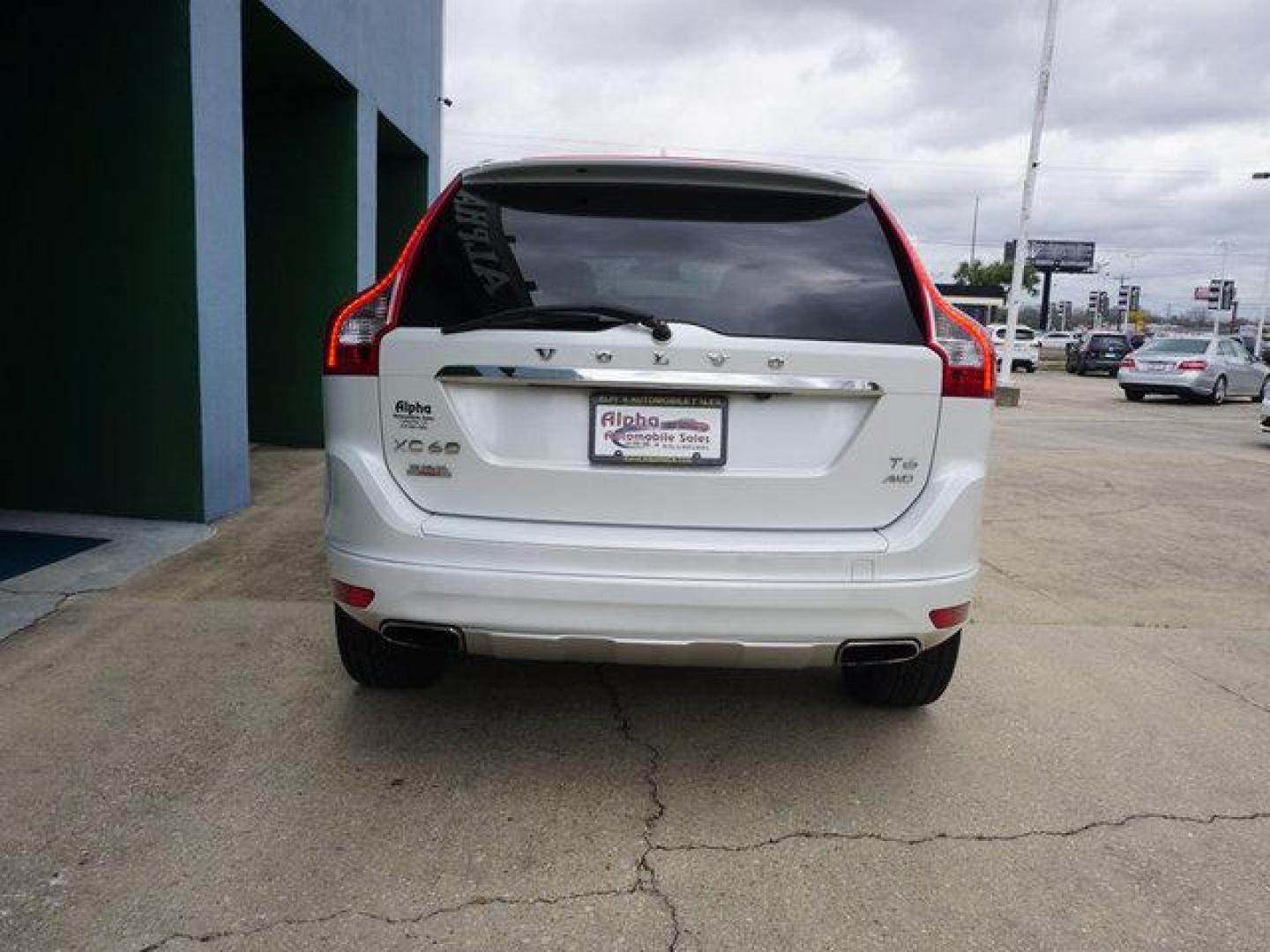 2014 White Volvo XC60 (YV4902DZ8E2) with an 3.0L 6 Cyl engine, Automatic transmission, located at 6904 Johnston St., Lafayette, LA, 70503, (337) 988-1960, 30.143589, -92.100601 - Prices are subject to change as improvements done by the service dept. Prices are for Cash sales only, Plus TTL. This Vehicle is Serviced well and Warranties Available too. Easy Financing. Drives Great and everything works. Price subject to change as improvements done by the service dept. Easy CR - Photo#10