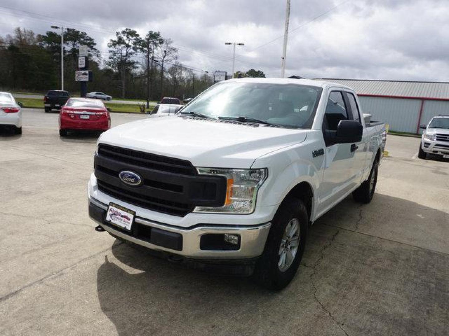 2020 White Ford F-150 (1FTEX1EP1LF) with an 2.7L 6 Cyl engine, 6 Spd Automatic transmission, located at 6904 Johnston St., Lafayette, LA, 70503, (337) 988-1960, 30.143589, -92.100601 - Prices are subject to change as improvements done by the service dept. Prices are for Cash sales only, Plus TTL. This Vehicle is Serviced well and Warranties Available too. Easy Financing. Drives Great and everything works. Price subject to change as improvements done by the service dept. Easy CR - Photo#5