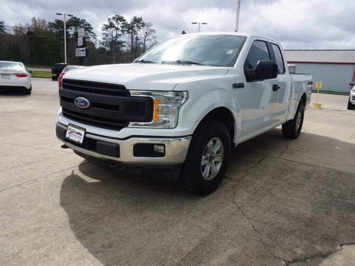 2020 White Ford F-150 (1FTEX1EP1LF) with an 2.7L 6 Cyl engine, 6 Spd Automatic transmission, located at 6904 Johnston St., Lafayette, LA, 70503, (337) 988-1960, 30.143589, -92.100601 - Prices are subject to change as improvements done by the service dept. Prices are for Cash sales only, Plus TTL. This Vehicle is Serviced well and Warranties Available too. Easy Financing. Drives Great and everything works. Price subject to change as improvements done by the service dept. Easy CR - Photo#6