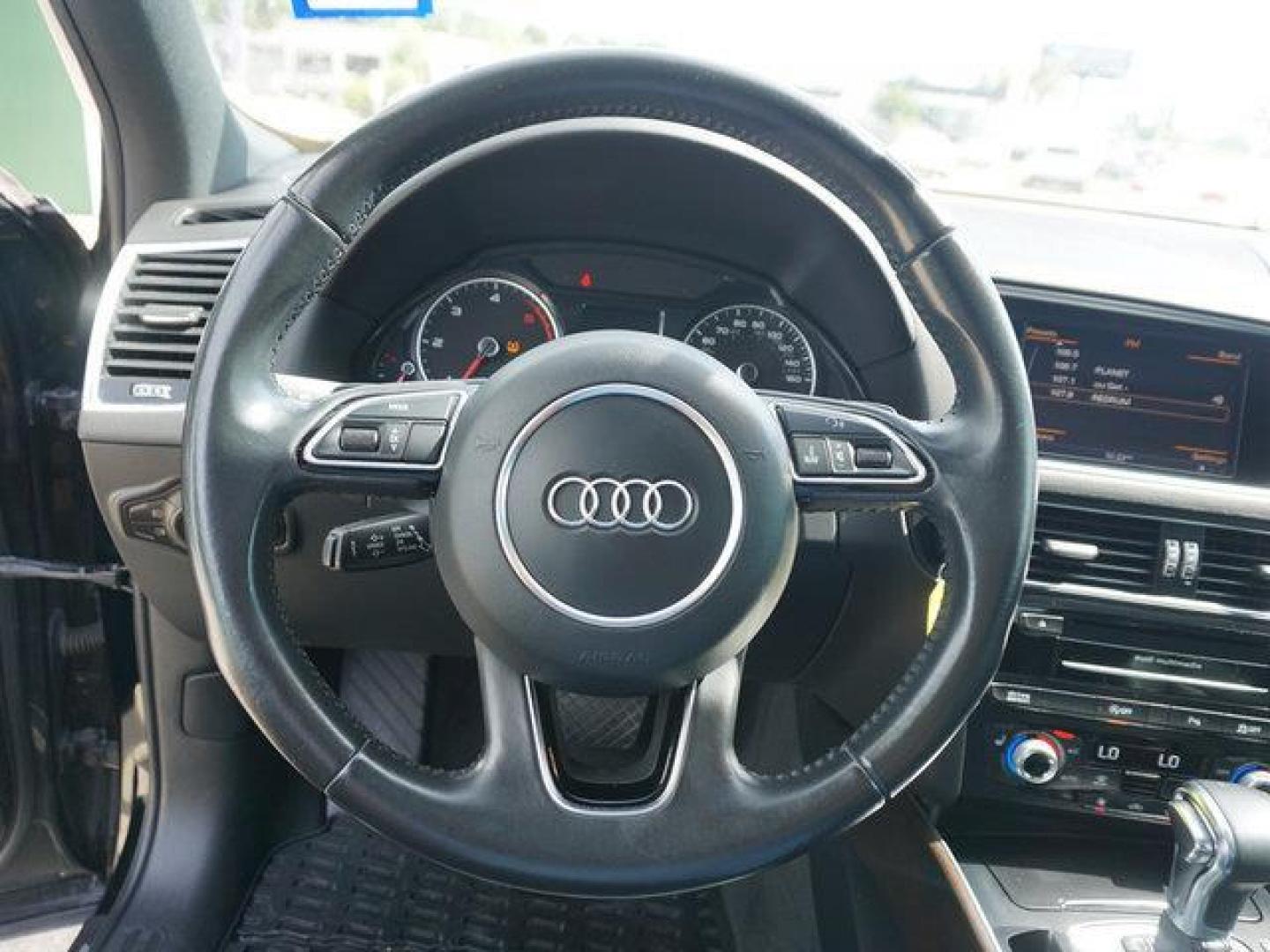 2015 Black /Black Audi Q5 quattro 4dr 3.0L TDI Premium Plus (WA1CMAFP9FA) with an 3.0L V6 Turbo Diesel engine, Automatic transmission, located at 6904 Johnston St., Lafayette, LA, 70503, (337) 988-1960, 30.143589, -92.100601 - Photo#26