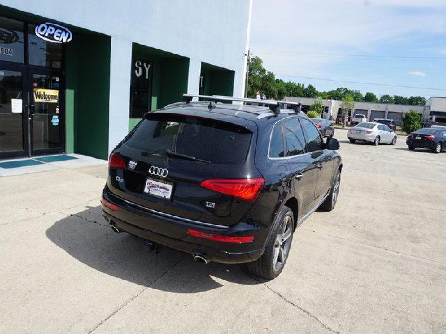 2015 Black Audi Q5 (WA1CMAFP9FA) with an 3.0L V6 Turbo Diesel engine, Automatic transmission, located at 6904 Johnston St., Lafayette, LA, 70503, (337) 988-1960, 30.143589, -92.100601 - Prices are subject to change as improvements done by the service dept. Prices are for Cash sales only, Plus TTL. This Vehicle is Serviced well and Warranties Available too. Easy Financing. Drives Great and everything works. Price subject to change as improvements done by the service dept. Easy CR - Photo#11