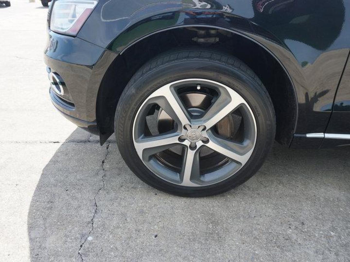 2015 Black Audi Q5 (WA1CMAFP9FA) with an 3.0L V6 Turbo Diesel engine, Automatic transmission, located at 6904 Johnston St., Lafayette, LA, 70503, (337) 988-1960, 30.143589, -92.100601 - Prices are subject to change as improvements done by the service dept. Prices are for Cash sales only, Plus TTL. This Vehicle is Serviced well and Warranties Available too. Easy Financing. Drives Great and everything works. Price subject to change as improvements done by the service dept. Easy CR - Photo#6