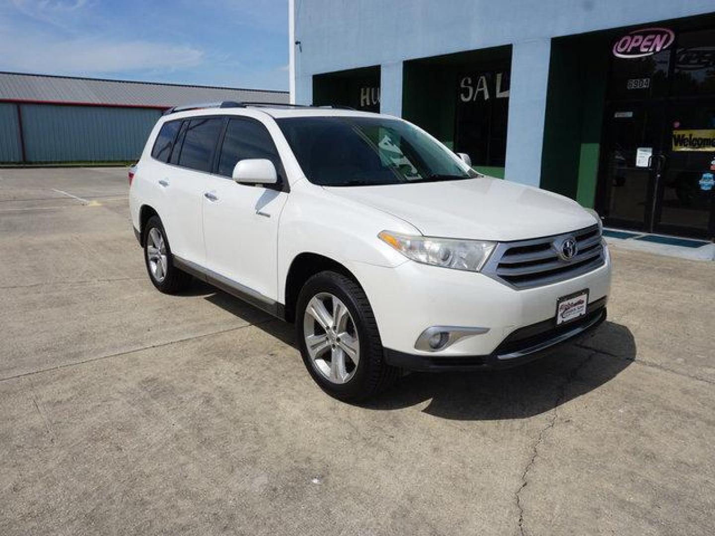 2012 White Toyota Highlander (5TDYK3EH8CS) with an 3.5L V6 engine, Automatic transmission, located at 6904 Johnston St., Lafayette, LA, 70503, (337) 988-1960, 30.143589, -92.100601 - Nice ride with a third 3rd row seating Prices are subject to change as improvements done by the service dept. Prices are for Cash sales only, Plus TTL. This Vehicle is Serviced well and Warranties Available too. Easy Financing. Drives Great and everything works. Price subject to change as improv - Photo#1