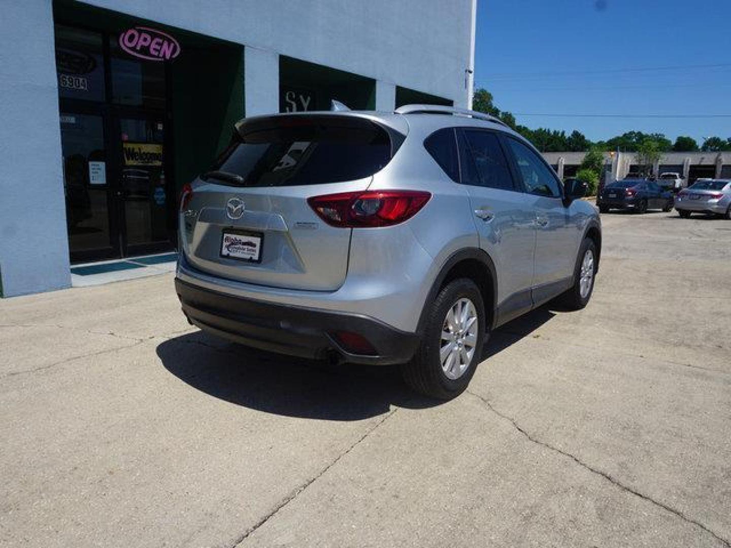 2016 Sonic Silver Metallic /Black Mazda CX-5 FWD 4dr Auto Touring (JM3KE2CY8G0) with an 2.5L 4Cyl engine, Automatic transmission, located at 6904 Johnston St., Lafayette, LA, 70503, (337) 988-1960, 30.143589, -92.100601 - Photo#13