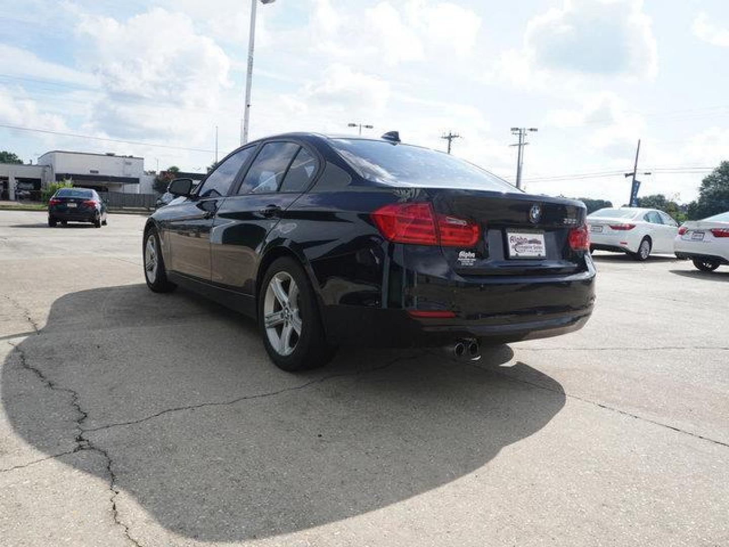 2014 Black /Black/Excl. Stitch BMW 3 Series 4dr Sdn 328i RWD (WBA3A5G52EN) with an 2.0L 4 Cyl engine, 8 Spd Automatic transmission, located at 6904 Johnston St., Lafayette, LA, 70503, (337) 988-1960, 30.143589, -92.100601 - Photo#8