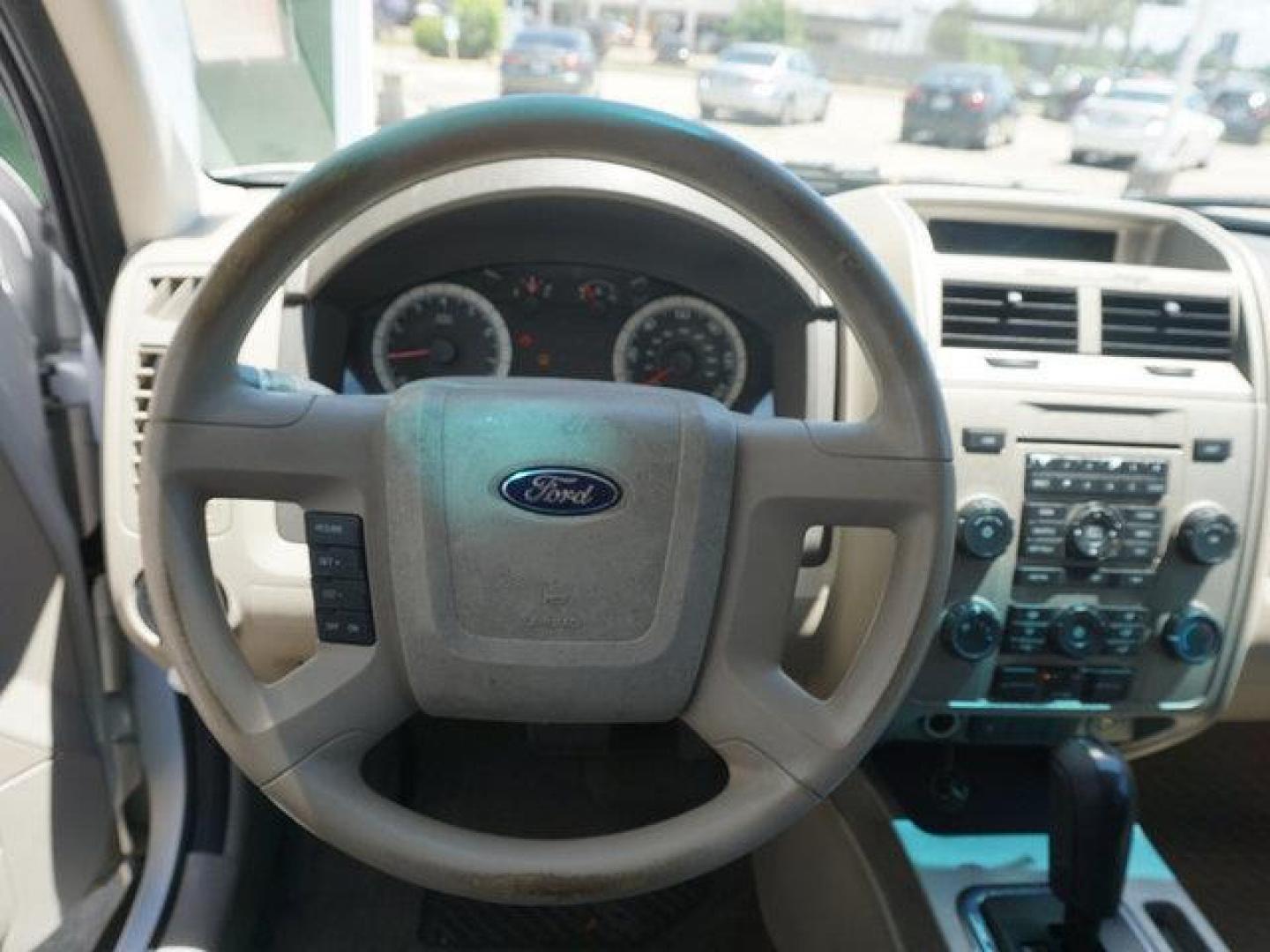 2008 Oxford White /Camel Ford Escape 4WD 4dr I4 Auto XLT (1FMCU93Z98K) with an 2.3L 4Cyl engine, Automatic transmission, located at 6904 Johnston St., Lafayette, LA, 70503, (337) 988-1960, 30.143589, -92.100601 - Photo#26