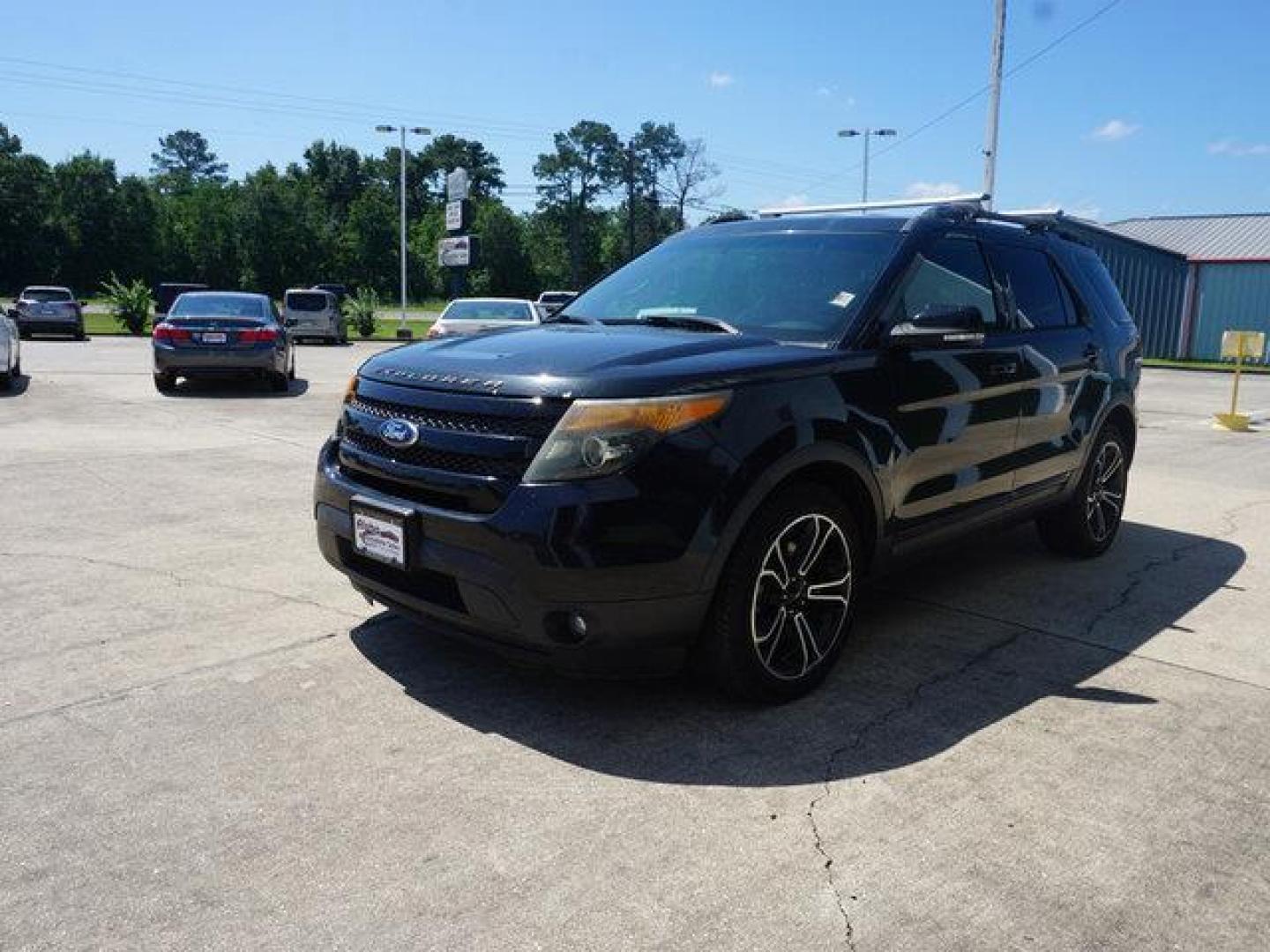 2015 Tuxedo Black Metallic /Charcoal Black/Sienna Ford Explorer 4WD 4dr Sport (1FM5K8GT8FG) with an 3.5L V6 EcoBoost engine, Automatic transmission, located at 6904 Johnston St., Lafayette, LA, 70503, (337) 988-1960, 30.143589, -92.100601 - Photo#4