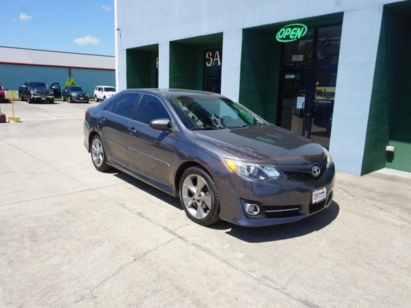 2012 Gray /Black/Ash Toyota Camry 4dr Sdn V6 Auto SE (Natl) (4T1BK1FK7CU) with an 3.5L 6 Cyl engine, Automatic transmission, located at 6904 Johnston St., Lafayette, LA, 70503, (337) 988-1960, 30.143589, -92.100601 - Photo#1