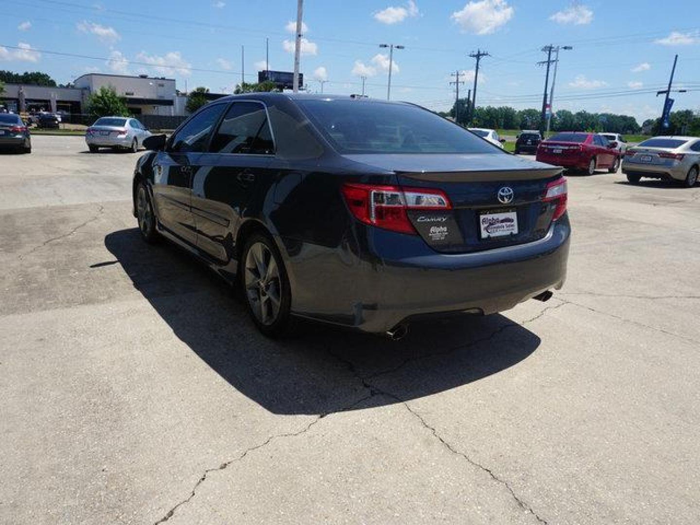 2012 Gray /Black/Ash Toyota Camry 4dr Sdn V6 Auto SE (Natl) (4T1BK1FK7CU) with an 3.5L 6 Cyl engine, Automatic transmission, located at 6904 Johnston St., Lafayette, LA, 70503, (337) 988-1960, 30.143589, -92.100601 - Photo#8