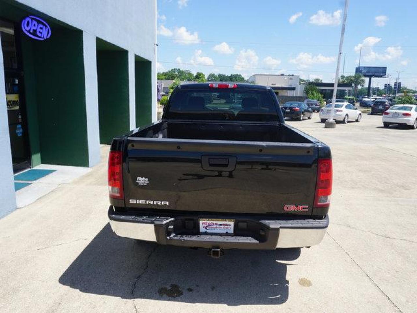 2013 Black GMC Sierra 1500 (1GTR2UEA5DZ) with an 4.8L V8 engine, 4 Spd Automatic transmission, located at 6904 Johnston St., Lafayette, LA, 70503, (337) 988-1960, 30.143589, -92.100601 - Prices are subject to change as improvements done by the service dept. Prices are for Cash sales only, Plus TTL. This Vehicle is Serviced well and Warranties Available too. Easy Financing. Drives Great and everything works. Price subject to change as improvements done by the service dept. Easy CR - Photo#9