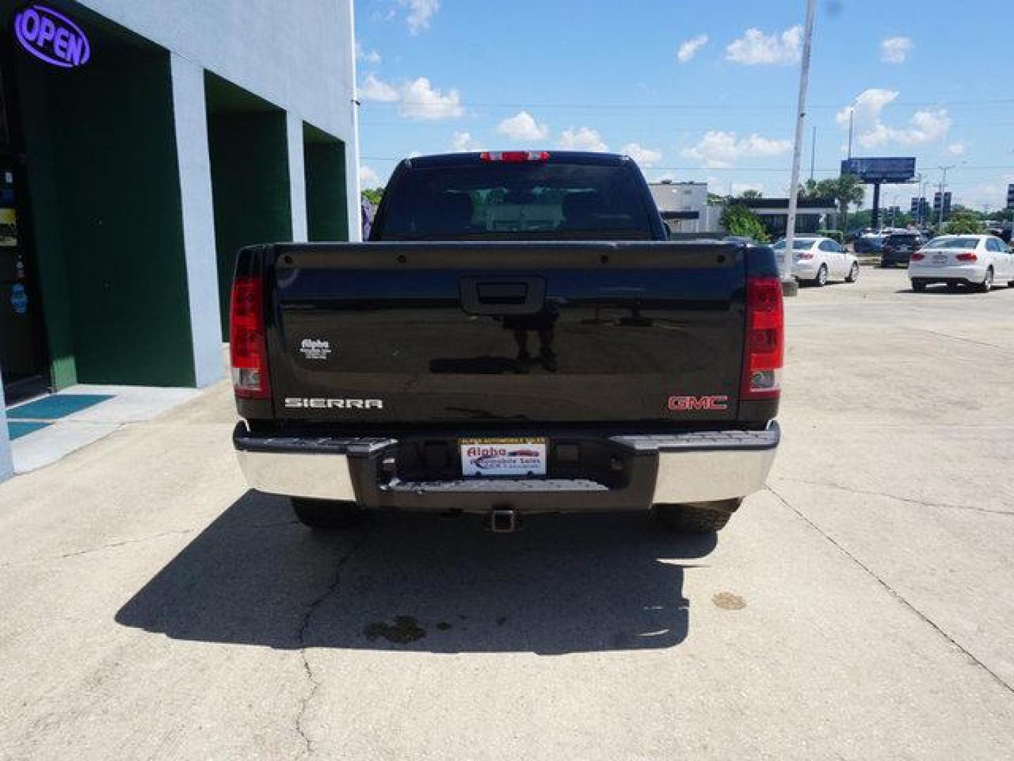 2013 Black GMC Sierra 1500 (1GTR2UEA5DZ) with an 4.8L V8 engine, 4 Spd Automatic transmission, located at 6904 Johnston St., Lafayette, LA, 70503, (337) 988-1960, 30.143589, -92.100601 - Prices are subject to change as improvements done by the service dept. Prices are for Cash sales only, Plus TTL. This Vehicle is Serviced well and Warranties Available too. Easy Financing. Drives Great and everything works. Price subject to change as improvements done by the service dept. Easy CR - Photo#10