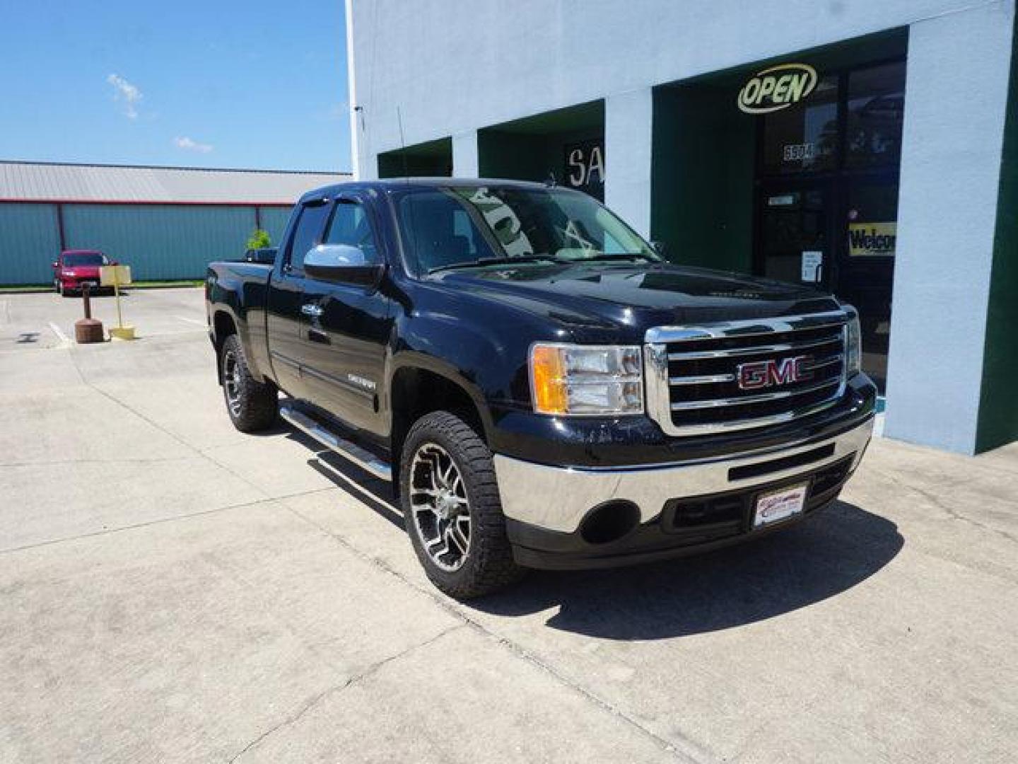 2013 Black GMC Sierra 1500 (1GTR2UEA5DZ) with an 4.8L V8 engine, 4 Spd Automatic transmission, located at 6904 Johnston St., Lafayette, LA, 70503, (337) 988-1960, 30.143589, -92.100601 - Prices are subject to change as improvements done by the service dept. Prices are for Cash sales only, Plus TTL. This Vehicle is Serviced well and Warranties Available too. Easy Financing. Drives Great and everything works. Price subject to change as improvements done by the service dept. Easy CR - Photo#1