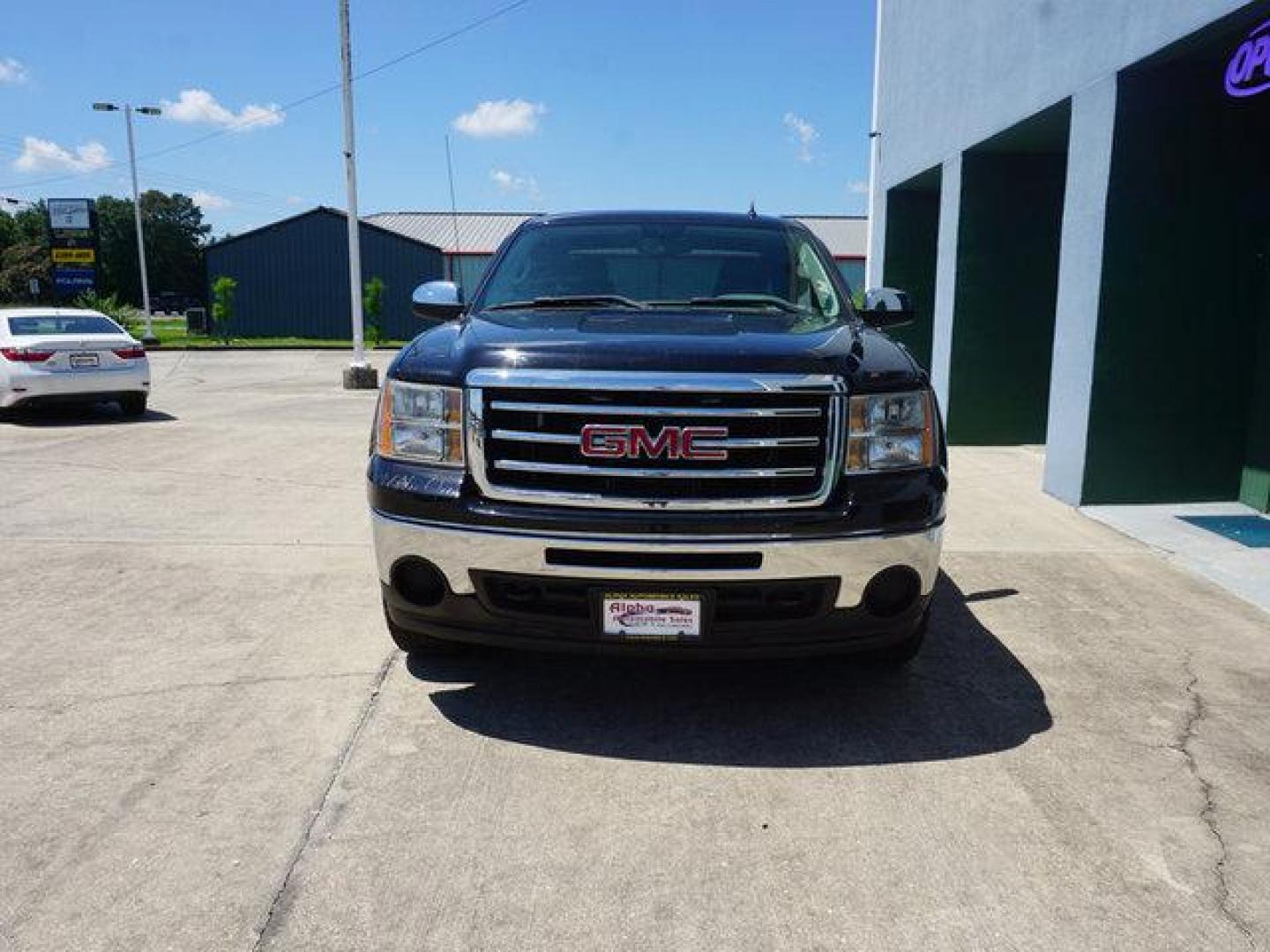 2013 Black GMC Sierra 1500 (1GTR2UEA5DZ) with an 4.8L V8 engine, 4 Spd Automatic transmission, located at 6904 Johnston St., Lafayette, LA, 70503, (337) 988-1960, 30.143589, -92.100601 - Prices are subject to change as improvements done by the service dept. Prices are for Cash sales only, Plus TTL. This Vehicle is Serviced well and Warranties Available too. Easy Financing. Drives Great and everything works. Price subject to change as improvements done by the service dept. Easy CR - Photo#3