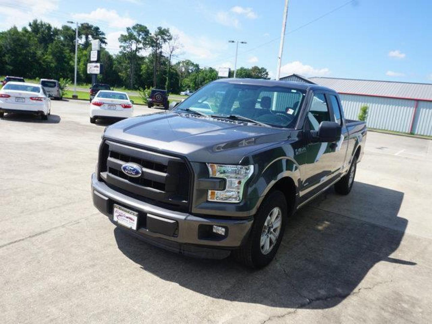 2015 Gray /Dark Earth Gray Ford F-150 2WD SuperCab 145 XL (1FTEX1CP0FK) with an 2.7L 6 Cyl engine, 6 Spd Automatic transmission, located at 6904 Johnston St., Lafayette, LA, 70503, (337) 988-1960, 30.143589, -92.100601 - Photo#4