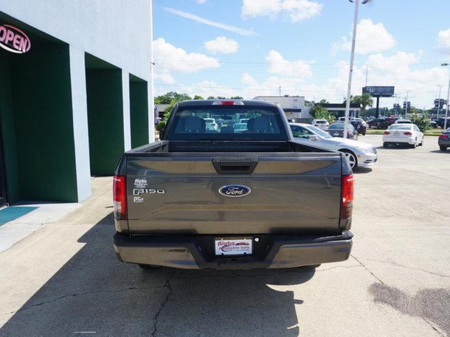 2015 Gray /Dark Earth Gray Ford F-150 2WD SuperCab 145 XL (1FTEX1CP0FK) with an 2.7L 6 Cyl engine, 6 Spd Automatic transmission, located at 6904 Johnston St., Lafayette, LA, 70503, (337) 988-1960, 30.143589, -92.100601 - Photo#9