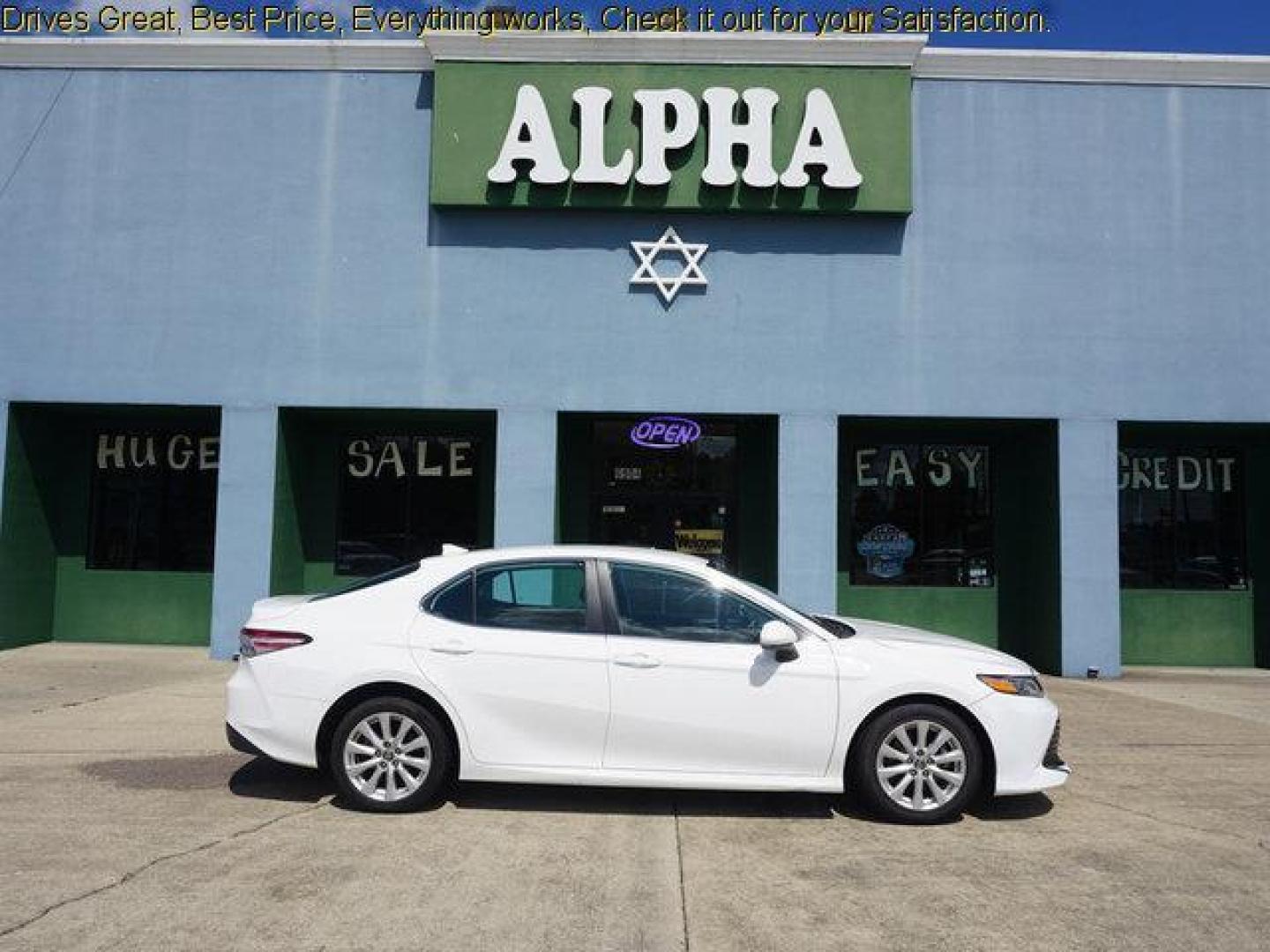 2019 Super White /Ash Toyota Camry LE Auto (Natl) (4T1B11HK0KU) with an 2.5L 4Cyl engine, Automatic transmission, located at 6904 Johnston St., Lafayette, LA, 70503, (337) 988-1960, 30.143589, -92.100601 - Photo#0