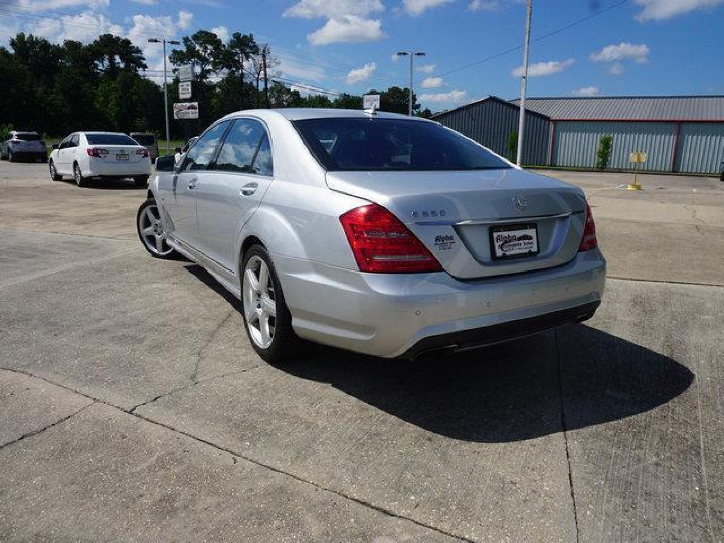 2012 Silver /Ash/Grey Mercedes-Benz S-Class S550 Sedan (WDDNG7DB3CA) with an 4.6L V8 engine, Automatic transmission, located at 6904 Johnston St., Lafayette, LA, 70503, (337) 988-1960, 30.143589, -92.100601 - Photo#12