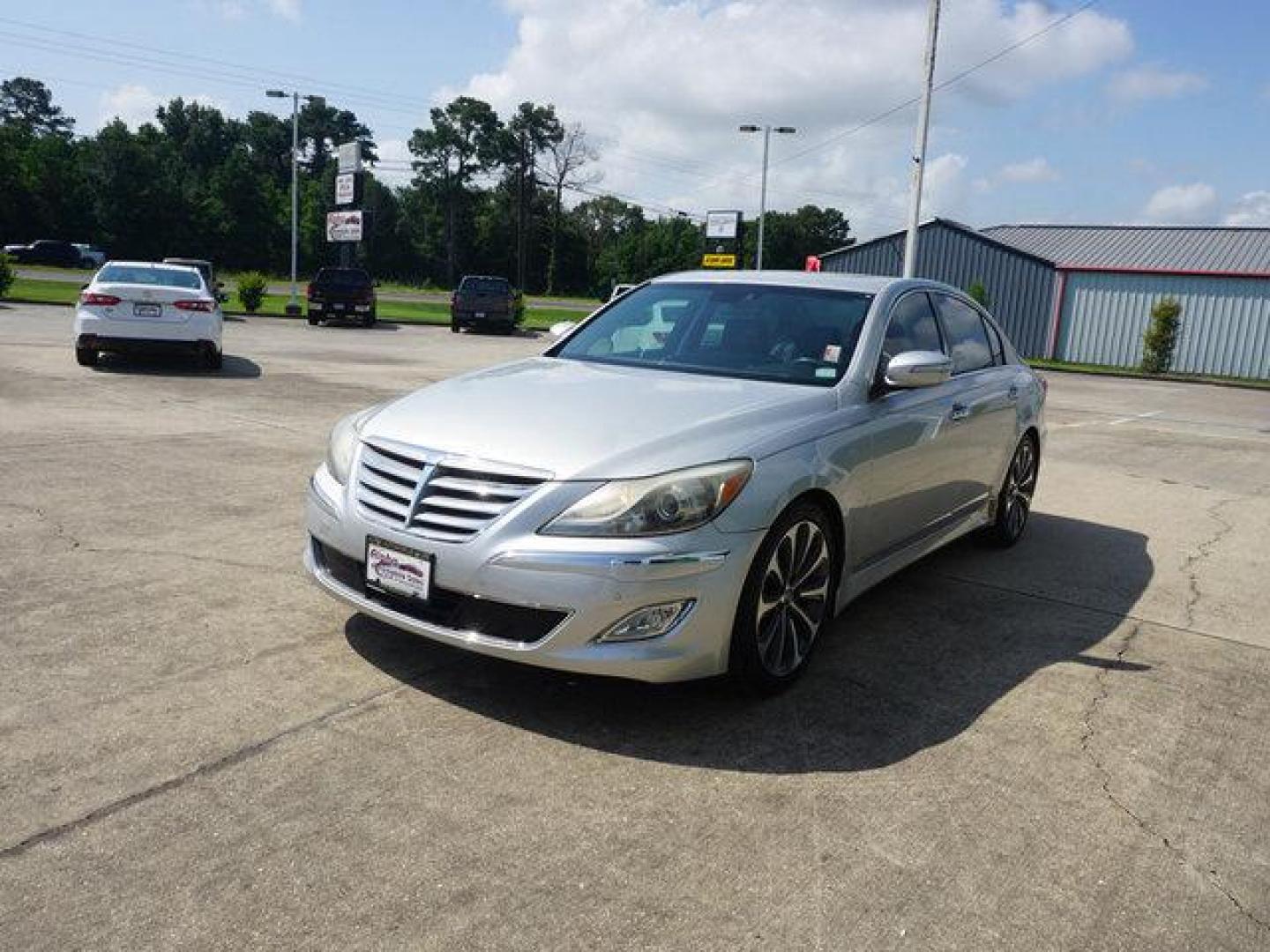 2013 Silver Hyundai Genesis (KMHGC4DH5DU) with an 5.0L V8 engine, 8 Spd Automatic transmission, located at 6904 Johnston St., Lafayette, LA, 70503, (337) 988-1960, 30.143589, -92.100601 - Prices are subject to change as improvements done by the service dept. Prices are for Cash sales only, Plus TTL. This Vehicle is Serviced well and Warranties Available too. Easy Financing. Drives Great and everything works. Price subject to change as improvements done by the service dept. Easy CR - Photo#4