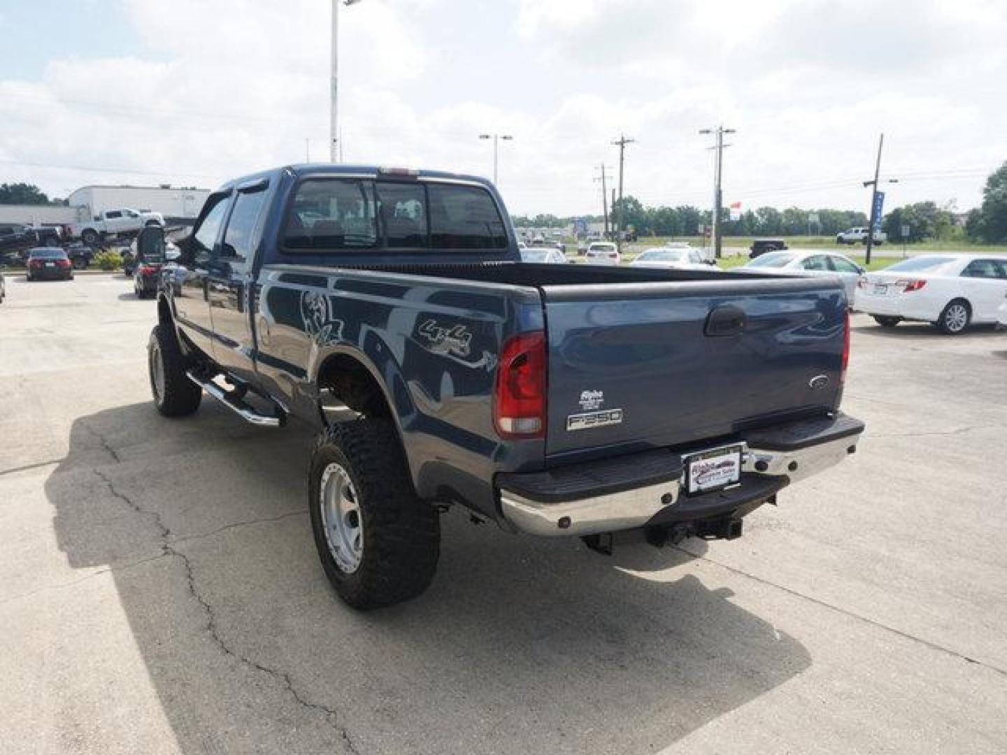 2006 Blue Ford F-350 (1FTWW31P56E) with an 6.0L 8 Cyl engine, 6 Spd Hd Automatic transmission, located at 6904 Johnston St., Lafayette, LA, 70503, (337) 988-1960, 30.143589, -92.100601 - Prices are subject to change as improvements done by the service dept. Prices are for Cash sales only, Plus TTL. This Vehicle is Serviced well and Warranties Available too. Easy Financing. Drives Great and everything works. Price subject to change as improvements done by the service dept. Easy CR - Photo#7