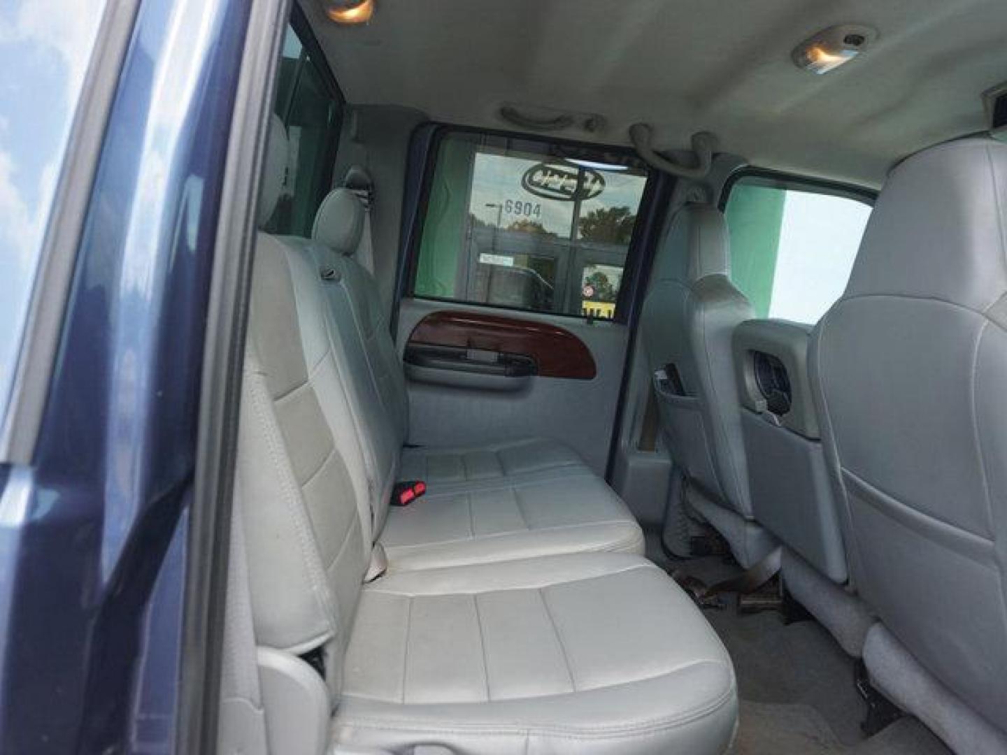 2006 Blue Ford F-350 (1FTWW31P56E) with an 6.0L 8 Cyl engine, 6 Spd Hd Automatic transmission, located at 6904 Johnston St., Lafayette, LA, 70503, (337) 988-1960, 30.143589, -92.100601 - Prices are subject to change as improvements done by the service dept. Prices are for Cash sales only, Plus TTL. This Vehicle is Serviced well and Warranties Available too. Easy Financing. Drives Great and everything works. Price subject to change as improvements done by the service dept. Easy CR - Photo#14