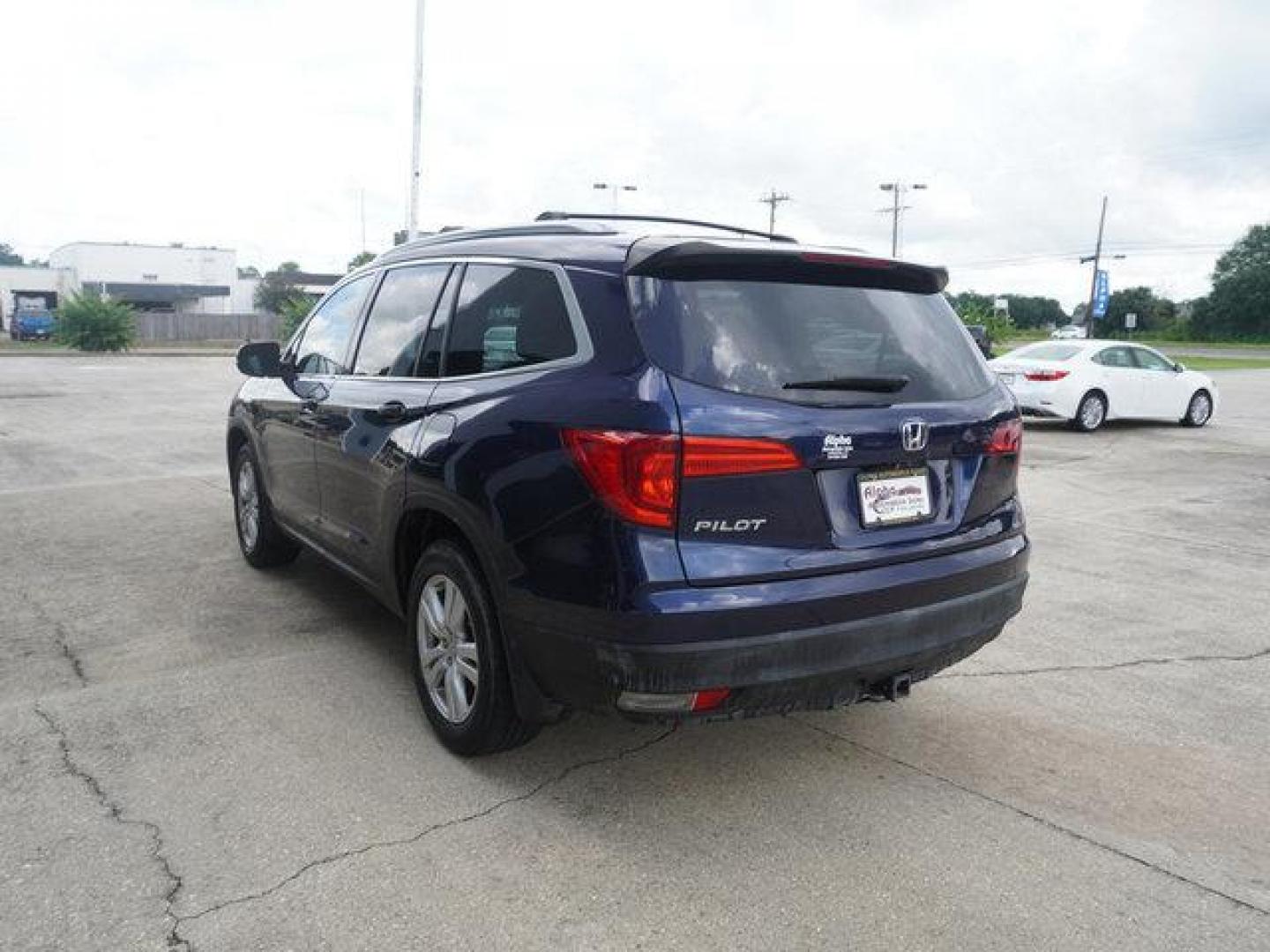 2016 Blue Honda Pilot (5FNYF5H14GB) with an 3.5L V6 engine, Automatic transmission, located at 6904 Johnston St., Lafayette, LA, 70503, (337) 988-1960, 30.143589, -92.100601 - Prices are subject to change as improvements done by the service dept. Prices are for Cash sales only, Plus TTL. This Vehicle is Serviced well and Warranties Available too. Easy Financing. Drives Great and everything works. Price subject to change as improvements done by the service dept. Easy CR - Photo#7