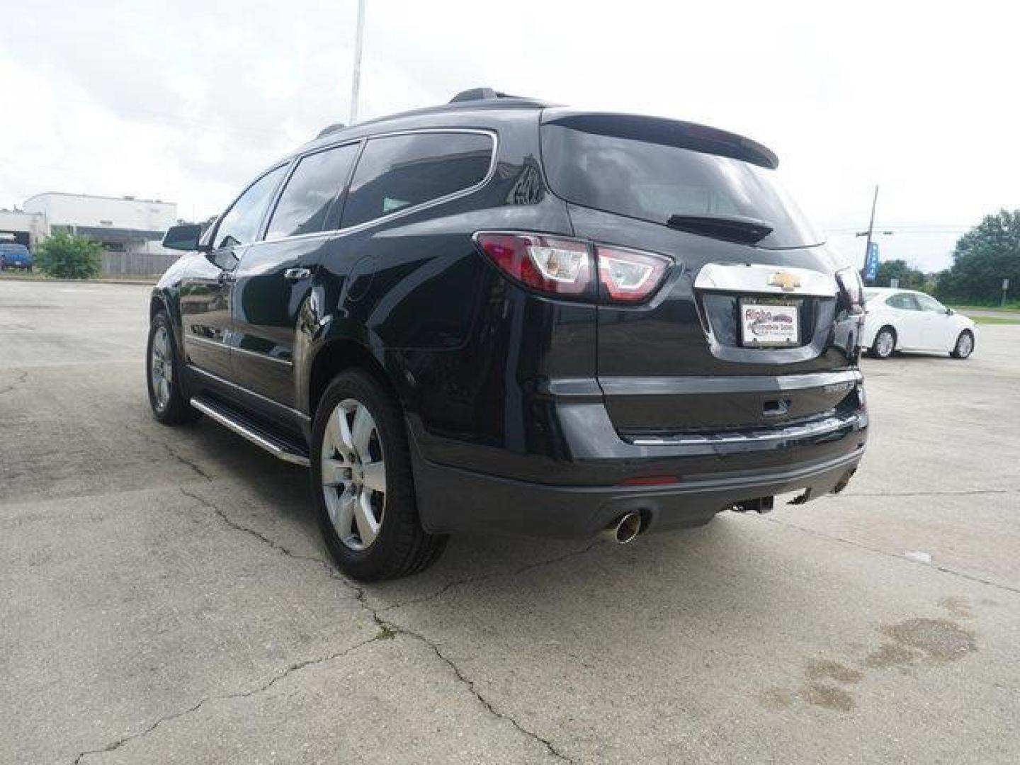 2015 Black Granite Metallic /Dark Titanium/Light Titanium Chevrolet Traverse FWD 4dr LTZ (1GNKRJKD1FJ) with an 3.6L V6 engine, Automatic transmission, located at 6904 Johnston St., Lafayette, LA, 70503, (337) 988-1960, 30.143589, -92.100601 - Photo#8