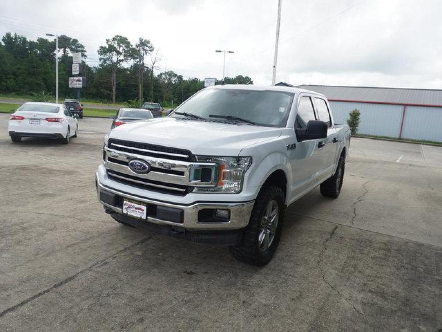 2019 White Ford F-150 (1FTEW1E48KF) with an 3.5L V6 EcoBoost engine, 6 Spd Automatic transmission, located at 6904 Johnston St., Lafayette, LA, 70503, (337) 988-1960, 30.143589, -92.100601 - Prices are subject to change as improvements done by the service dept. Prices are for Cash sales only, Plus TTL. This Vehicle is Serviced well and Warranties Available too. Easy Financing. Drives Great and everything works. Price subject to change as improvements done by the service dept. Easy CR - Photo#4