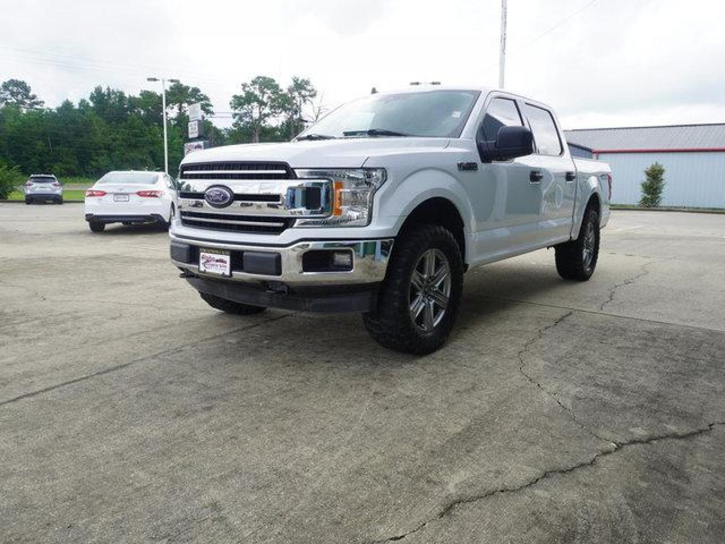 2019 White Ford F-150 (1FTEW1E48KF) with an 3.5L V6 EcoBoost engine, 6 Spd Automatic transmission, located at 6904 Johnston St., Lafayette, LA, 70503, (337) 988-1960, 30.143589, -92.100601 - Prices are subject to change as improvements done by the service dept. Prices are for Cash sales only, Plus TTL. This Vehicle is Serviced well and Warranties Available too. Easy Financing. Drives Great and everything works. Price subject to change as improvements done by the service dept. Easy CR - Photo#5