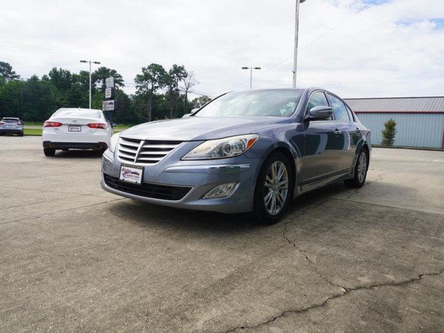 2014 Grey /Cashmere Hyundai Genesis 4dr Sdn V6 3.8L (KMHGC4DD6EU) with an 3.8L V6 engine, 8 Spd Automatic transmission, located at 6904 Johnston St., Lafayette, LA, 70503, (337) 988-1960, 30.143589, -92.100601 - Photo#5