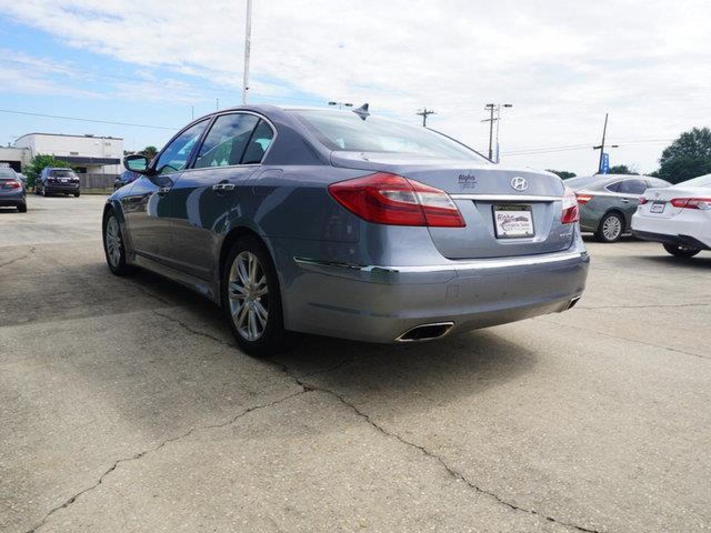 2014 Grey /Cashmere Hyundai Genesis 4dr Sdn V6 3.8L (KMHGC4DD6EU) with an 3.8L V6 engine, 8 Spd Automatic transmission, located at 6904 Johnston St., Lafayette, LA, 70503, (337) 988-1960, 30.143589, -92.100601 - Photo#8