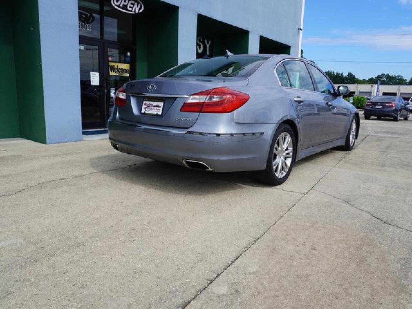 2014 Grey /Cashmere Hyundai Genesis 4dr Sdn V6 3.8L (KMHGC4DD6EU) with an 3.8L V6 engine, 8 Spd Automatic transmission, located at 6904 Johnston St., Lafayette, LA, 70503, (337) 988-1960, 30.143589, -92.100601 - Photo#12