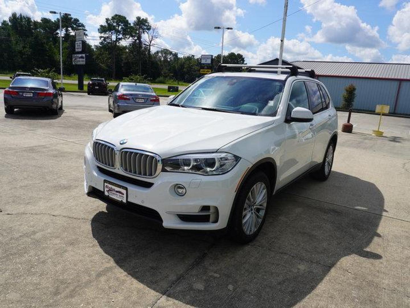 2015 White BMW X5 (5UXKR6C57F0) with an 4.4L V8 Turbo engine, Automatic transmission, located at 6904 Johnston St., Lafayette, LA, 70503, (337) 988-1960, 30.143589, -92.100601 - Prices are subject to change as improvements done by the service dept. Prices are for Cash sales only, Plus TTL. This Vehicle is Serviced well and Warranties Available too. Easy Financing. Drives Great and everything works. Price subject to change as improvements done by the service dept. Easy CR - Photo#4