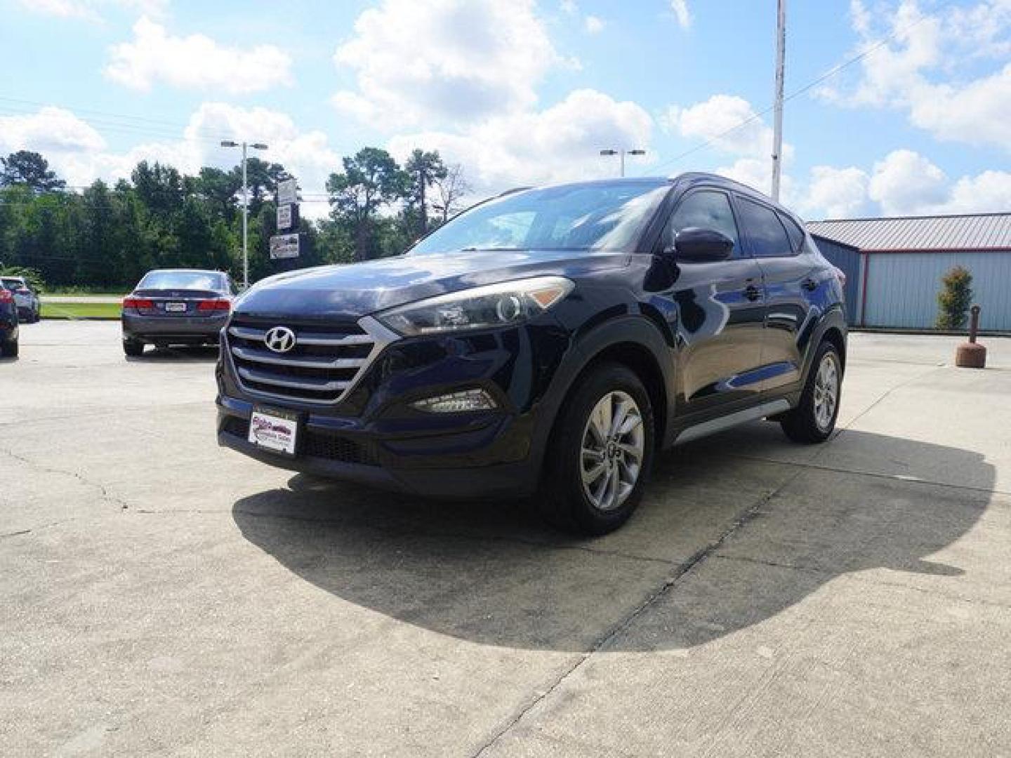 2018 Black Noir Pearl /Beige Hyundai Tucson SEL FWD (KM8J33A43JU) with an 2.0L 4Cyl engine, Automatic transmission, located at 6904 Johnston St., Lafayette, LA, 70503, (337) 988-1960, 30.143589, -92.100601 - Photo#5