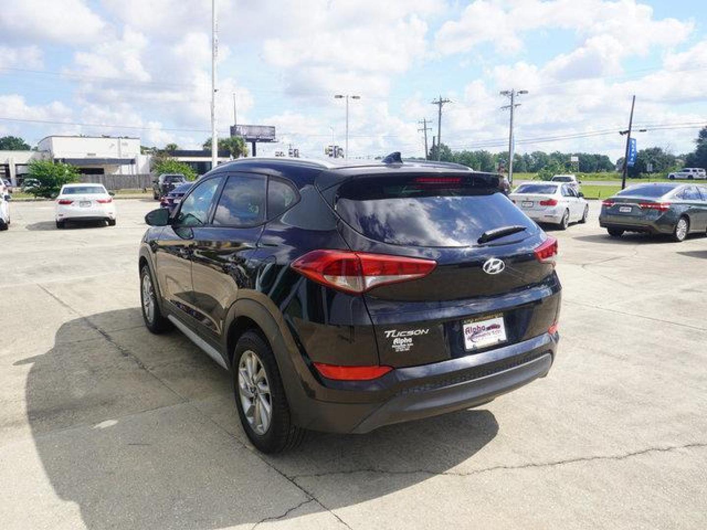 2018 Black Noir Pearl /Beige Hyundai Tucson SEL FWD (KM8J33A43JU) with an 2.0L 4Cyl engine, Automatic transmission, located at 6904 Johnston St., Lafayette, LA, 70503, (337) 988-1960, 30.143589, -92.100601 - Photo#7