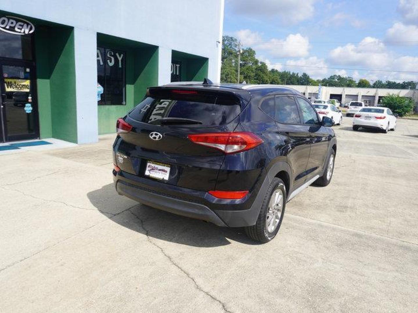 2018 Black Noir Pearl /Beige Hyundai Tucson SEL FWD (KM8J33A43JU) with an 2.0L 4Cyl engine, Automatic transmission, located at 6904 Johnston St., Lafayette, LA, 70503, (337) 988-1960, 30.143589, -92.100601 - Photo#11