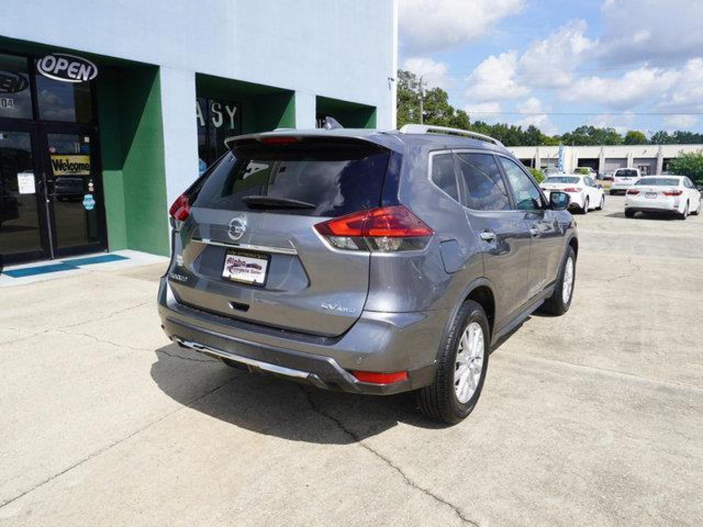 2019 Brilliant Silver Metallic /Almond Nissan Rogue AWD SV (KNMAT2MV1KP) with an 2.5L 4Cyl engine, Automatic transmission, located at 6904 Johnston St., Lafayette, LA, 70503, (337) 988-1960, 30.143589, -92.100601 - Photo#12