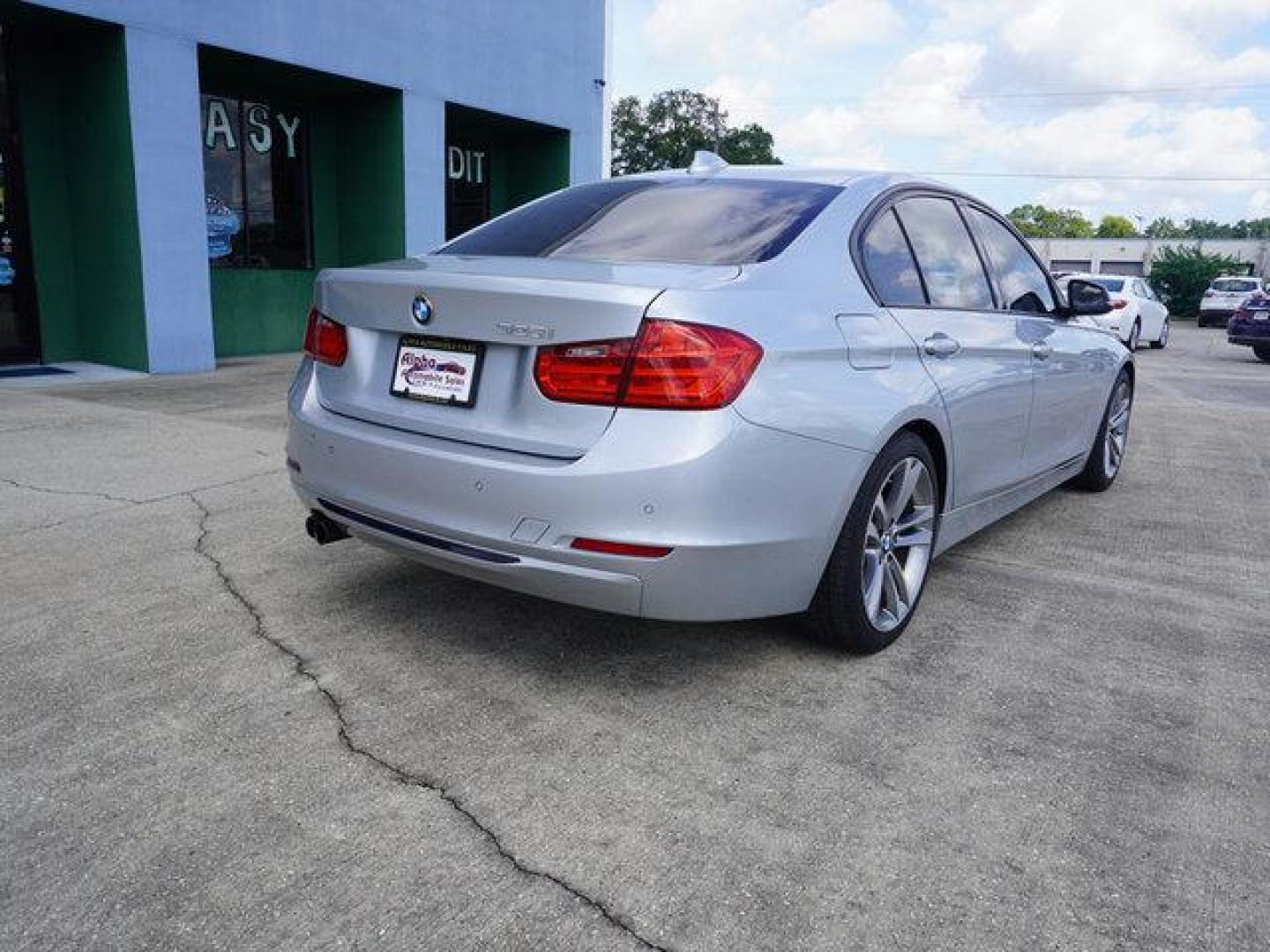 2015 Silver BMW 3 Series (WBA3A5C54FF) with an 2.0L 4Cyl Turbo engine, 8 Spd Automatic transmission, located at 6904 Johnston St., Lafayette, LA, 70503, (337) 988-1960, 30.143589, -92.100601 - Prices are subject to change as improvements done by the service dept. Prices are for Cash sales only, Plus TTL. This Vehicle is Serviced well and Warranties Available too. Easy Financing. Drives Great and everything works. Price subject to change as improvements done by the service dept. Easy CR - Photo#12