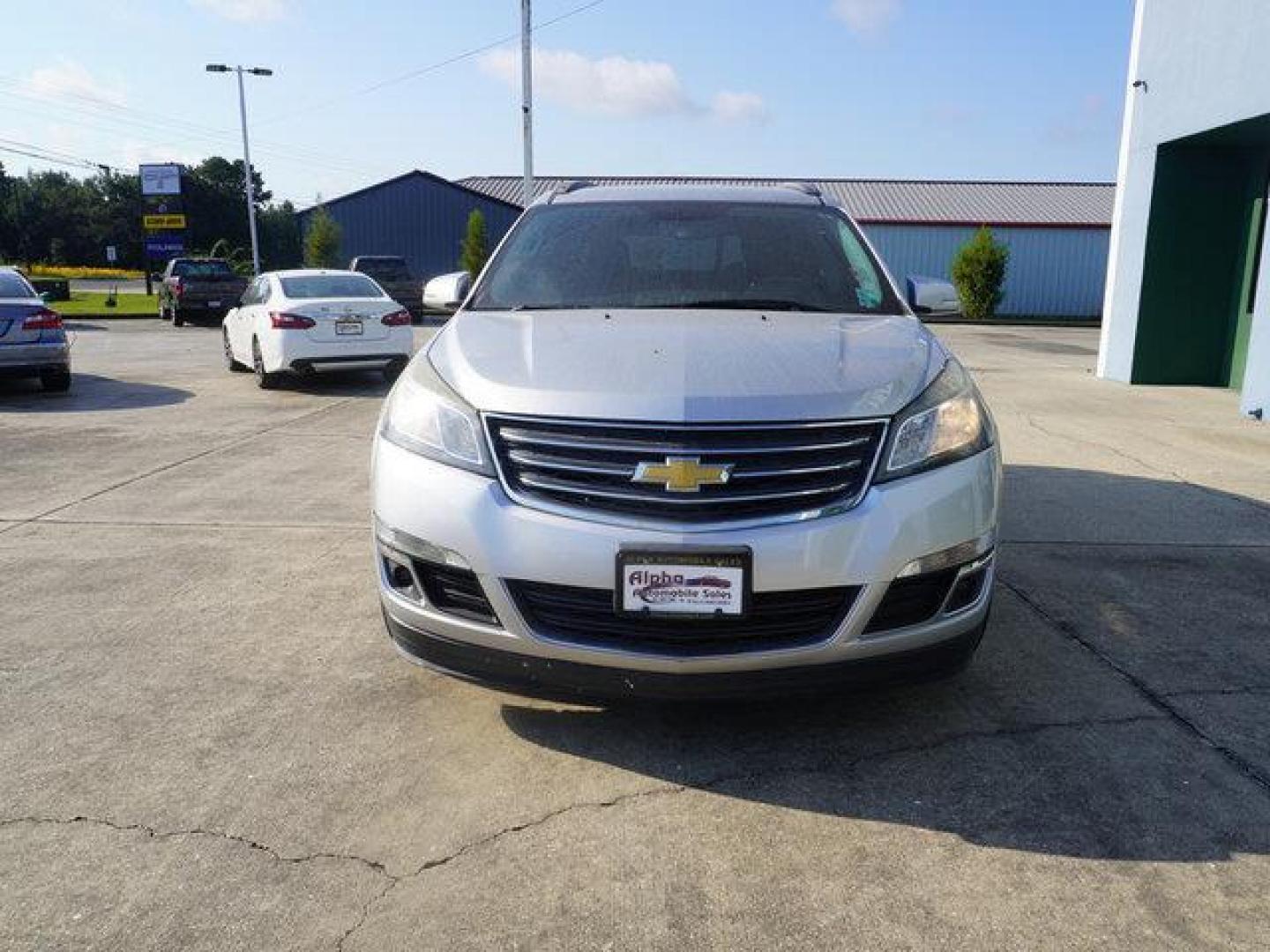 2013 Silver /Dk Titanium/Lt Titanium Chevrolet Traverse FWD 4dr LT w/1LT (1GNKRGKD8DJ) with an 3.6L V6 engine, Automatic transmission, located at 6904 Johnston St., Lafayette, LA, 70503, (337) 988-1960, 30.143589, -92.100601 - Photo#2