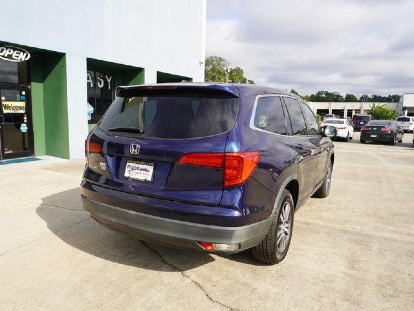 2017 Blue Honda Pilot (5FNYF5H36HB) with an 3.5L V6 engine, 6 Spd Automatic transmission, located at 6904 Johnston St., Lafayette, LA, 70503, (337) 988-1960, 30.143589, -92.100601 - Prices are subject to change as improvements done by the service dept. Prices are for Cash sales only, Plus TTL. This Vehicle is Serviced well and Warranties Available too. Easy Financing. Drives Great and everything works. Price subject to change as improvements done by the service dept. Easy CR - Photo#11