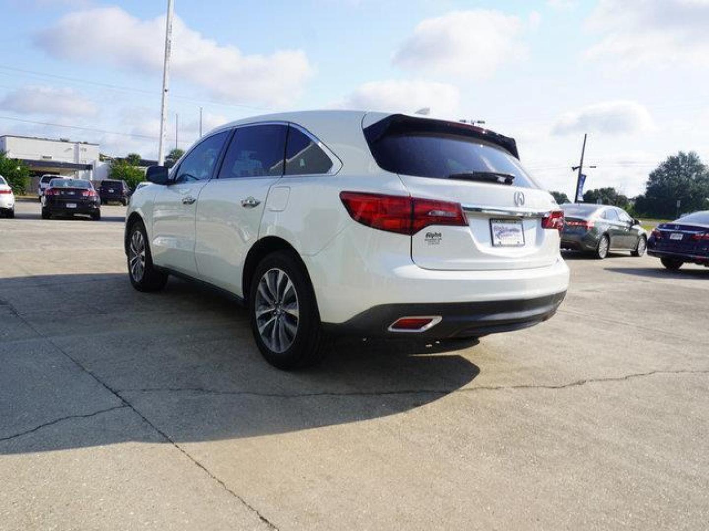 2014 White /Ebony Acura MDX FWD 4dr Tech Pkg (5FRYD3H46EB) with an 3.5L V6 engine, Automatic transmission, located at 6904 Johnston St., Lafayette, LA, 70503, (337) 988-1960, 30.143589, -92.100601 - Photo#8