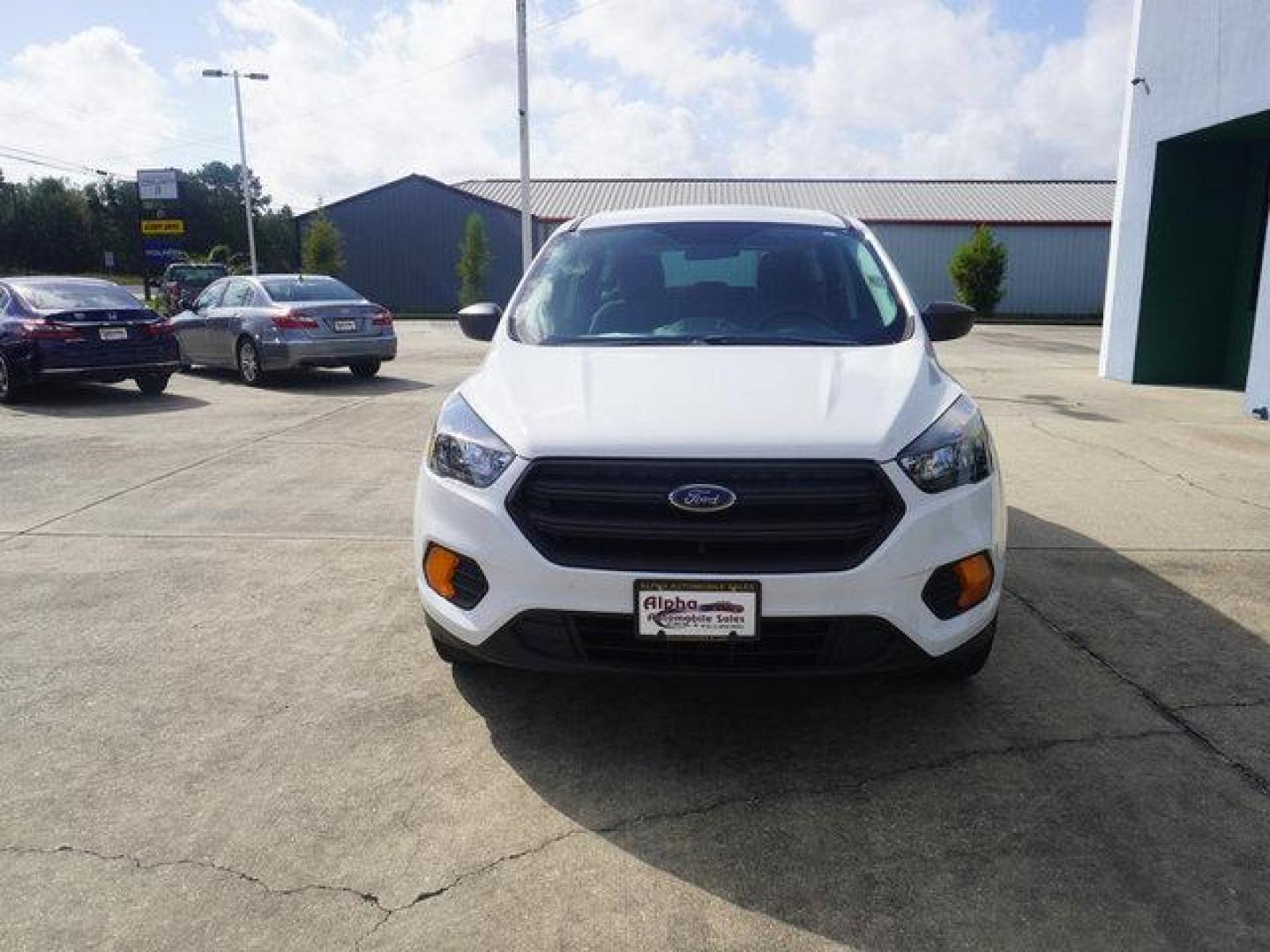 2019 White Ford Escape (1FMCU0F75KU) with an 2.5L 4Cyl engine, Automatic transmission, located at 6904 Johnston St., Lafayette, LA, 70503, (337) 988-1960, 30.143589, -92.100601 - Prices are subject to change as improvements done by the service dept. Prices are for Cash sales only, Plus TTL. This Vehicle is Serviced well and Warranties Available too. Easy Financing. Drives Great and everything works. Price subject to change as improvements done by the service dept. Easy CR - Photo#3